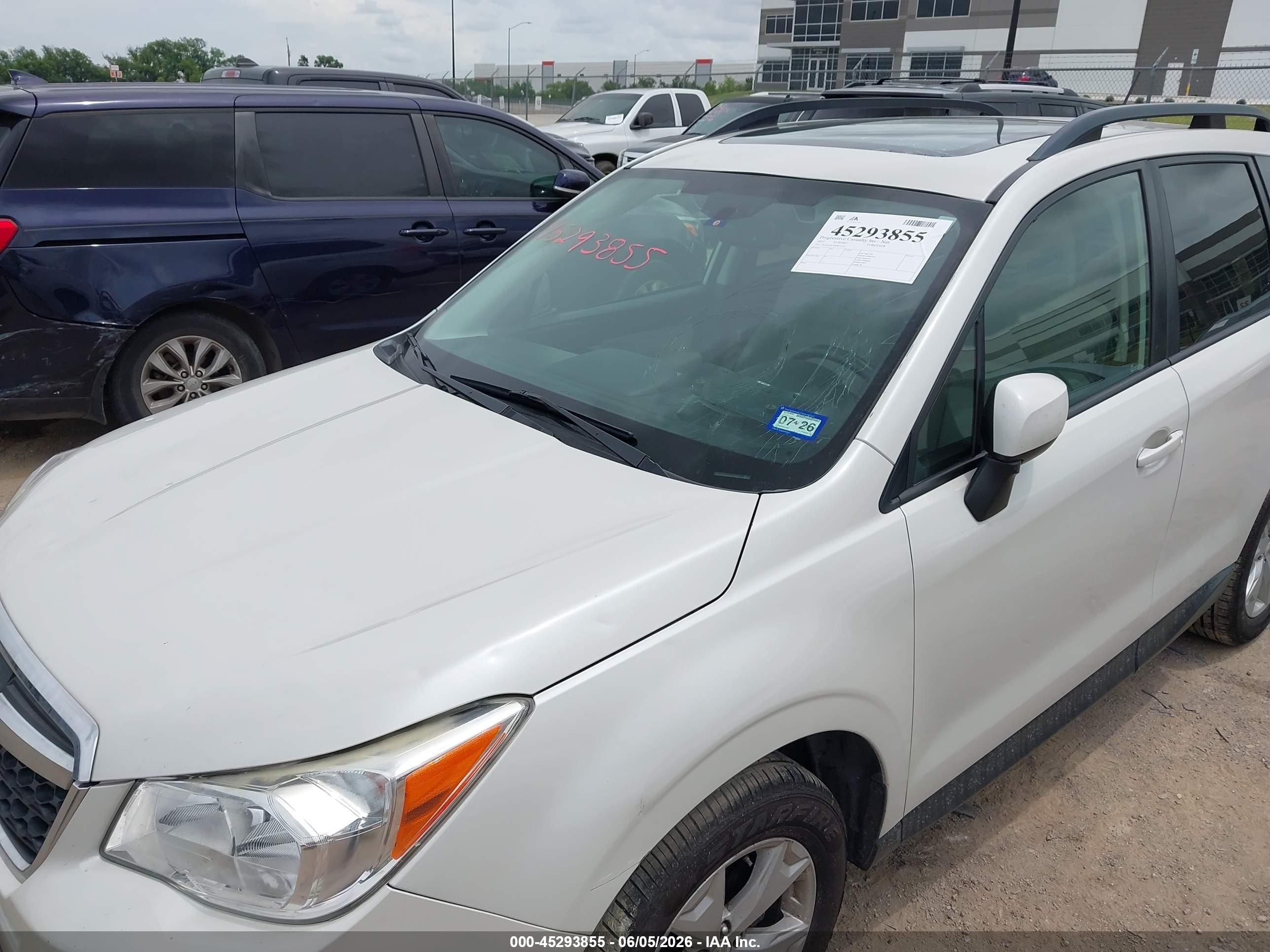 2015 Subaru Forester 2.5i Premium White vin: JF2SJAGC5FH835115