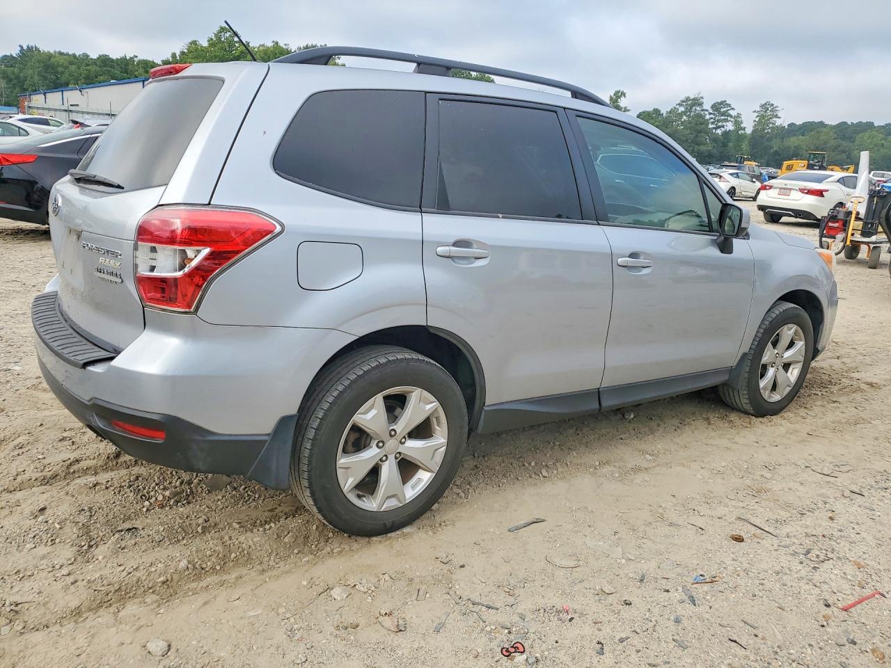 2014 Subaru Forester 2.5i Premium Серебряный vin: JF2SJAGC6EH453917