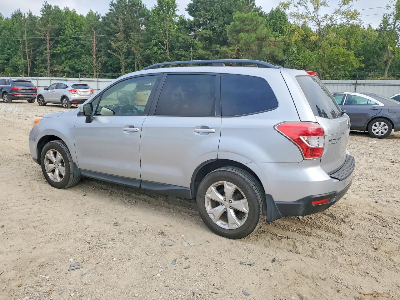 2014 Subaru Forester 2.5i Premium Серебряный vin: JF2SJAGC6EH453917