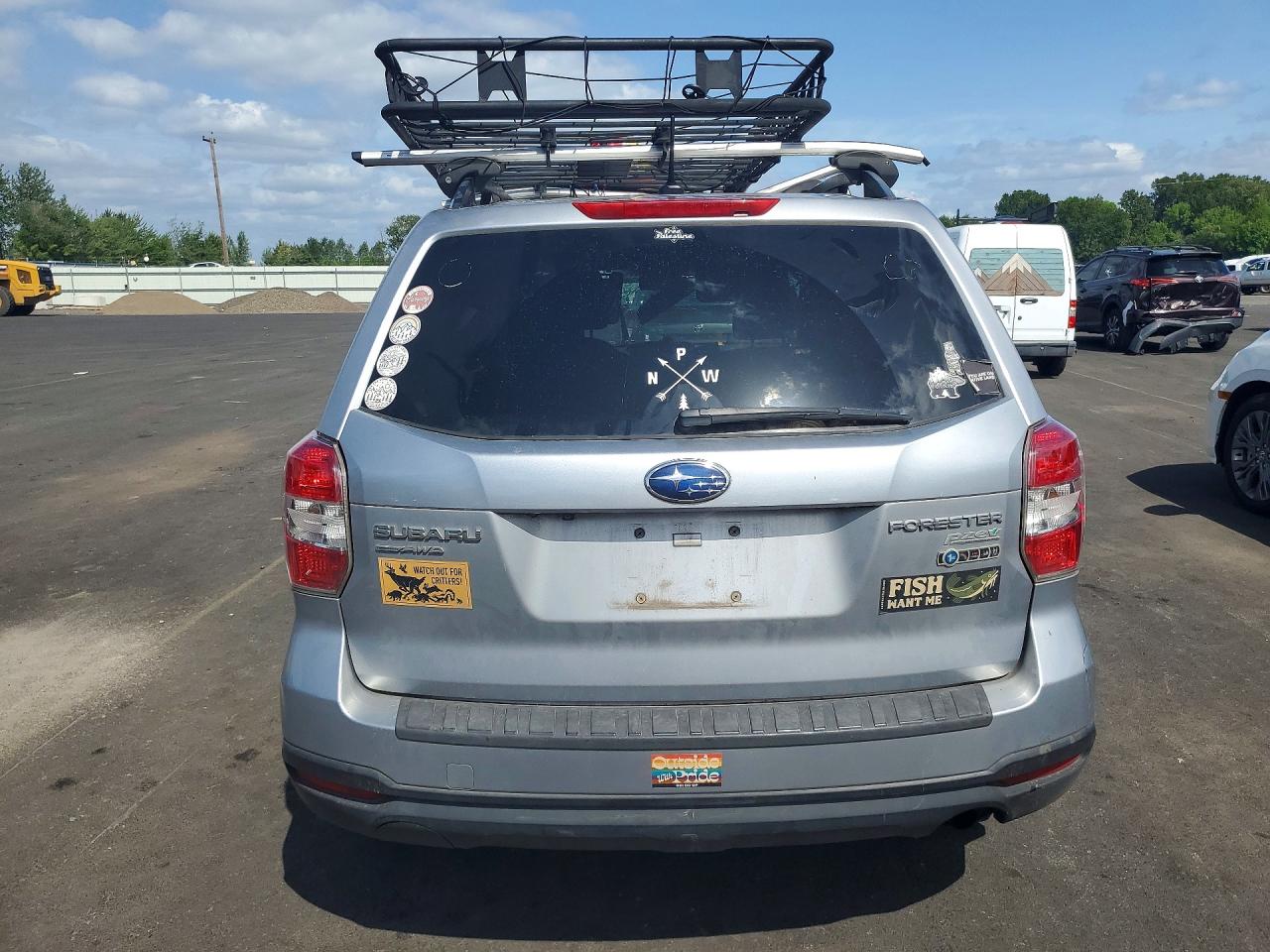 2014 Subaru Forester 2.5i Premium Серебряный vin: JF2SJAGC6EH538899