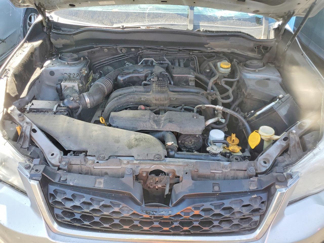 2014 Subaru Forester 2.5i Premium Серебряный vin: JF2SJAGC6EH538899