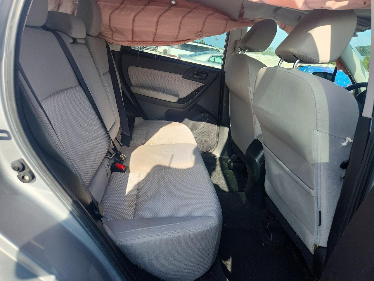 2018 Subaru Forester 2.5i Premium Серебряный vin: JF2SJAGC6JH463227