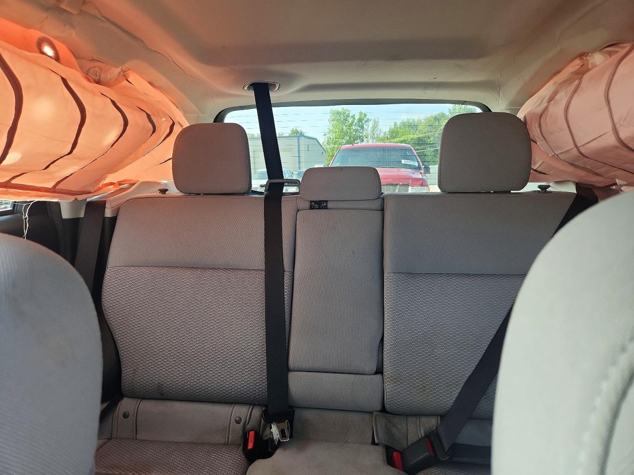 2018 Subaru Forester 2.5i Premium Серебряный vin: JF2SJAGC6JH463227