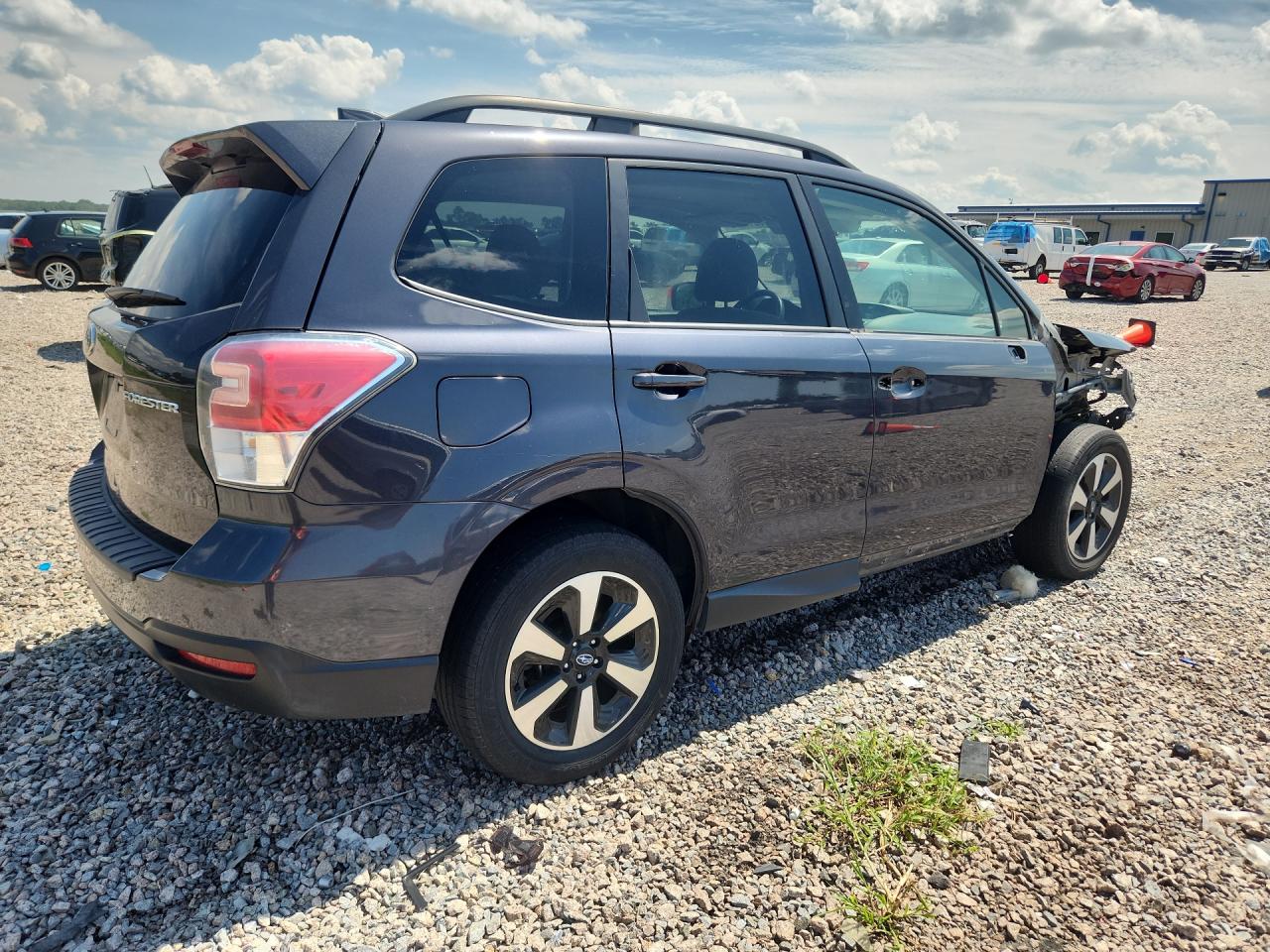 2018 Subaru Forester 2.5i Premium Gray vin: JF2SJAGC6JH603518