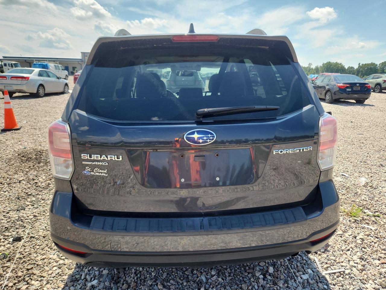 2018 Subaru Forester 2.5i Premium Gray vin: JF2SJAGC6JH603518