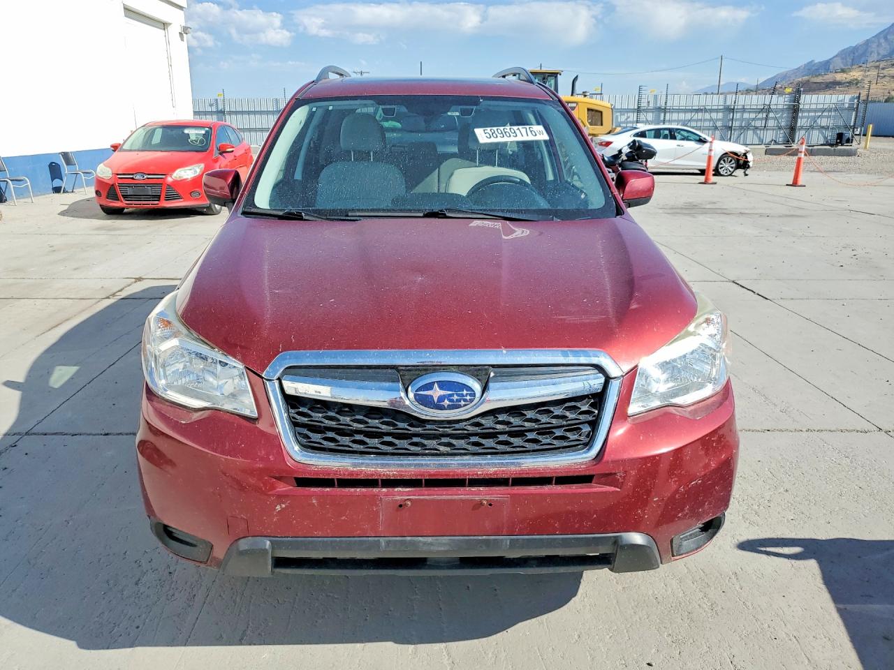 2015 Subaru Forester 2.5i Premium Maroon vin: JF2SJAGC7FH828473