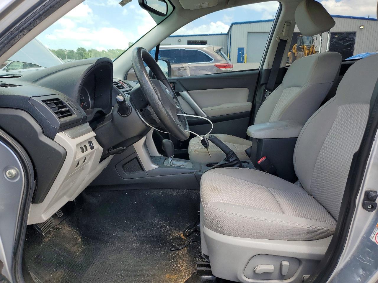 2014 Subaru Forester 2.5i Premium Silver vin: JF2SJAGC8EH481802