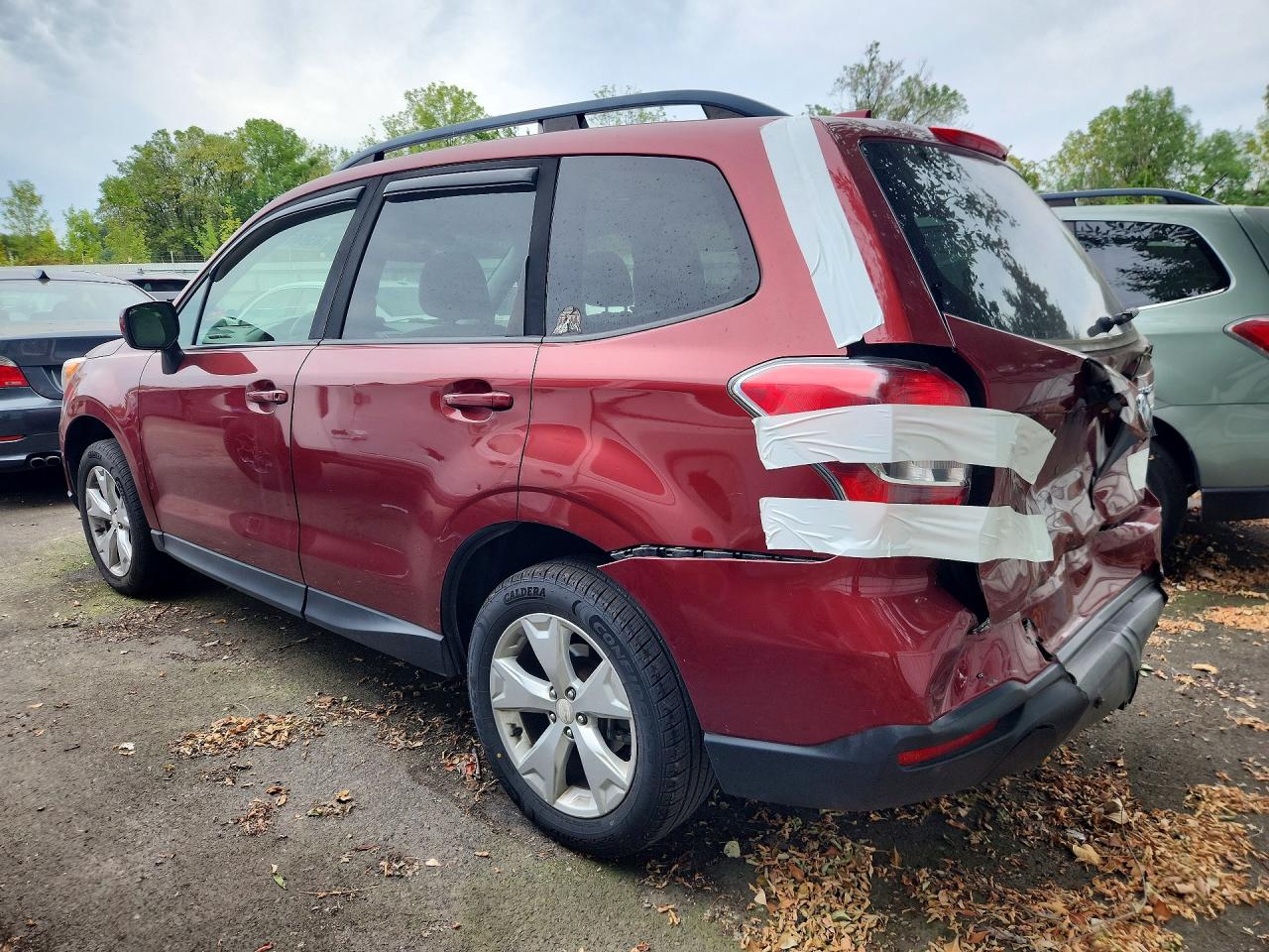2016 Subaru Forester 2.5i Premium Темно-бордовый vin: JF2SJAGC8GH568599