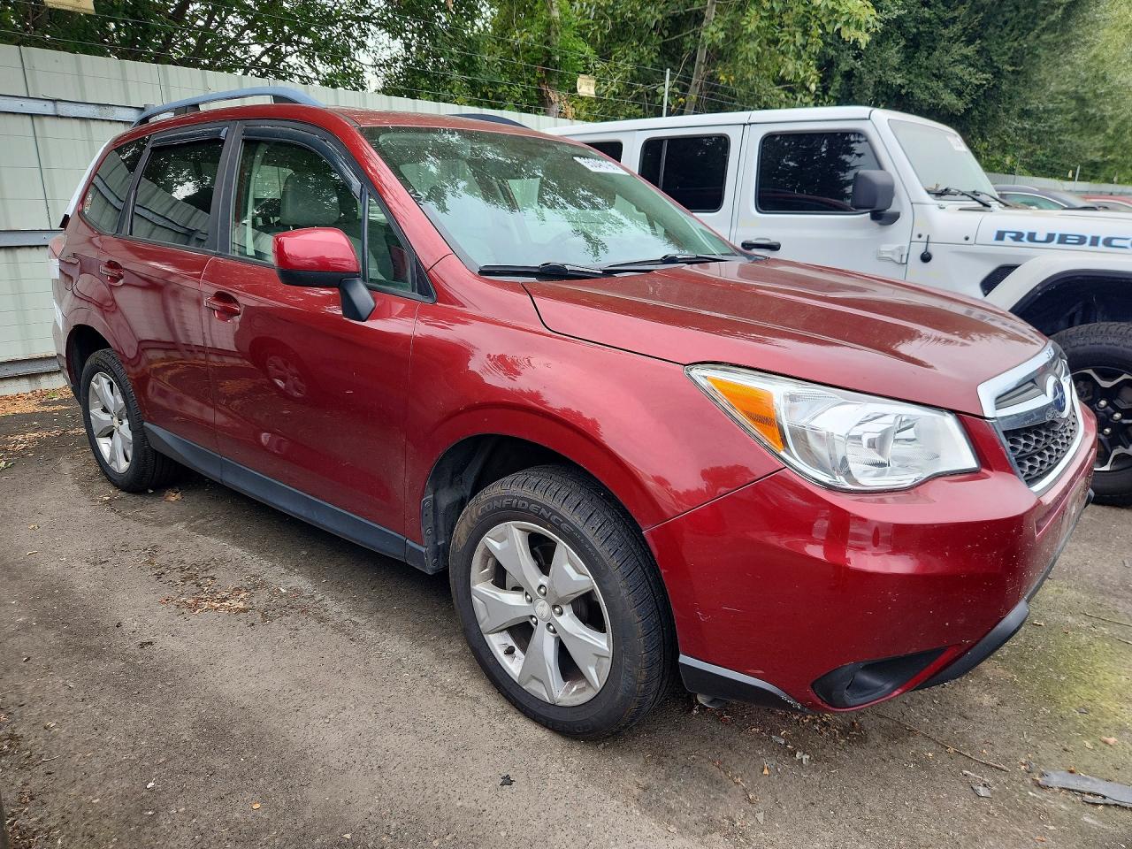 2016 Subaru Forester 2.5i Premium Темно-бордовый vin: JF2SJAGC8GH568599