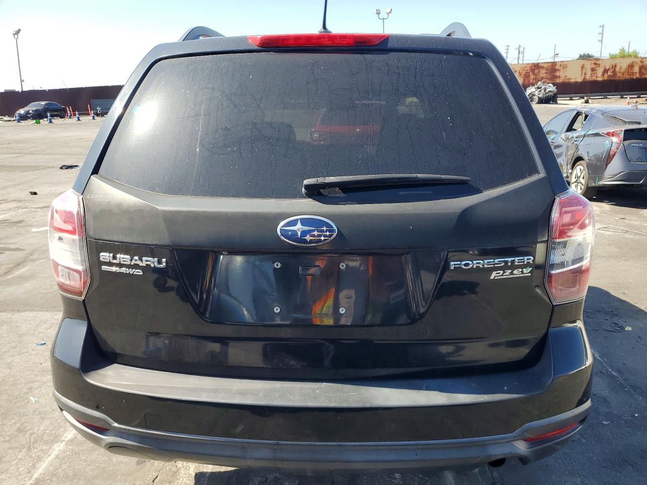 2014 Subaru Forester 2.5i Premium Black vin: JF2SJAGC9EH400418