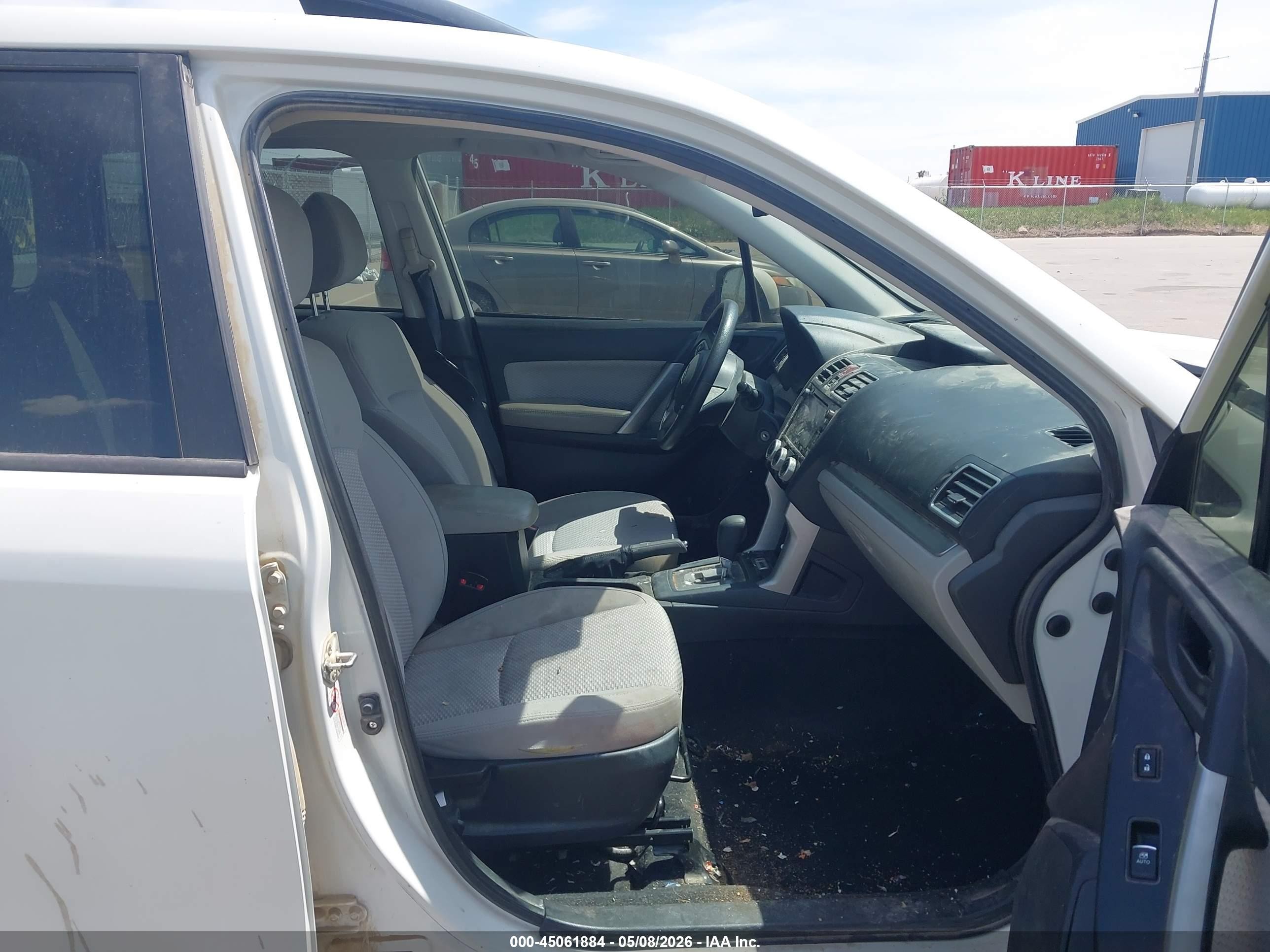 2017 Subaru Forester 2.5i Premium White vin: JF2SJAGC9HH499312