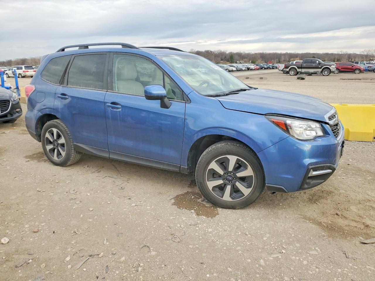2018 Subaru Forester 2.5i Premium Blue vin: JF2SJAGC9JH546652