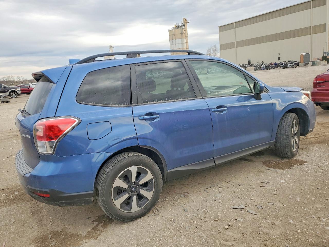 2018 Subaru Forester 2.5i Premium Blue vin: JF2SJAGC9JH546652