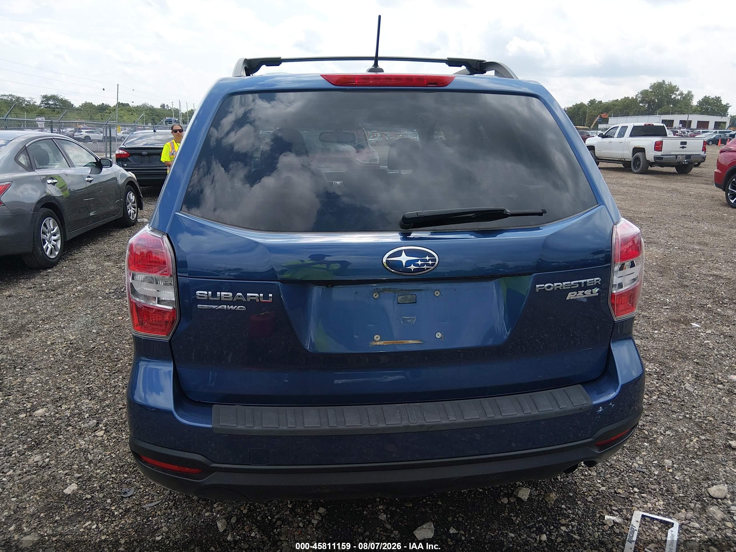 2014 Subaru Forester 2.5i Premium Blue vin: JF2SJAGCXEH502987