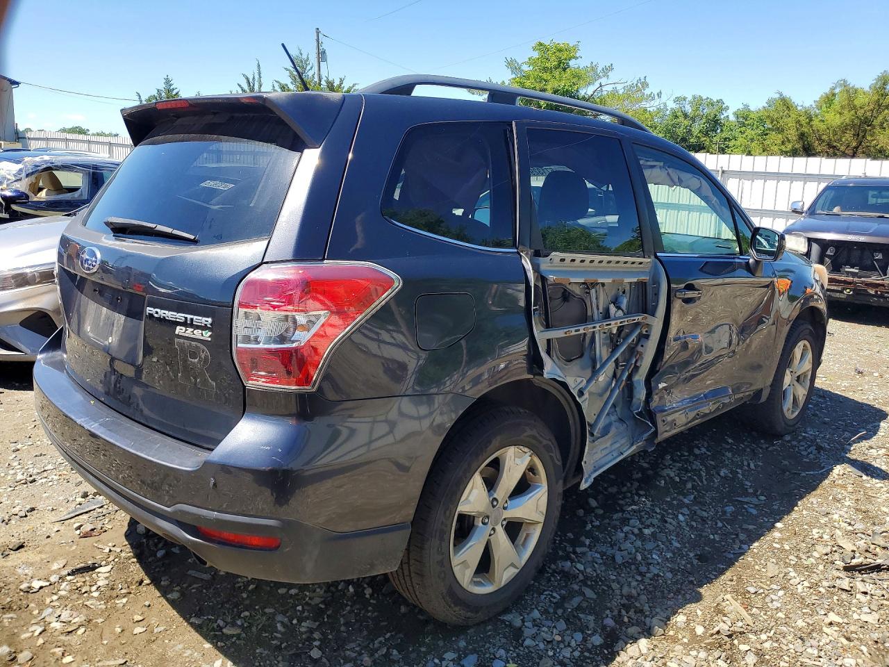 2014 Subaru Forester 2.5i Limited Gray vin: JF2SJAHC0EH437226