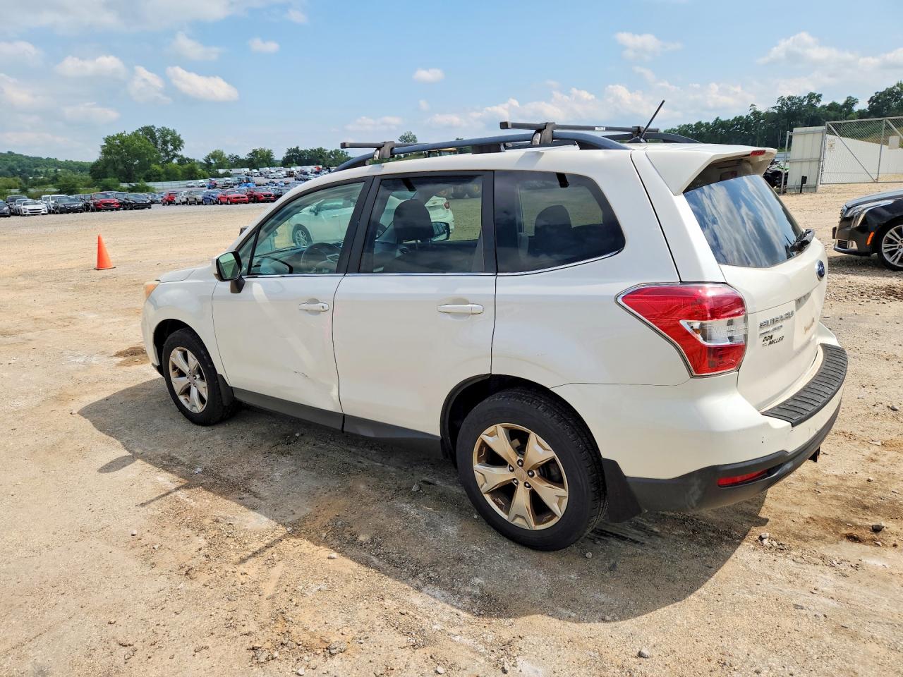 2015 Subaru Forester 2.5i Limited White vin: JF2SJAHC0FH444775