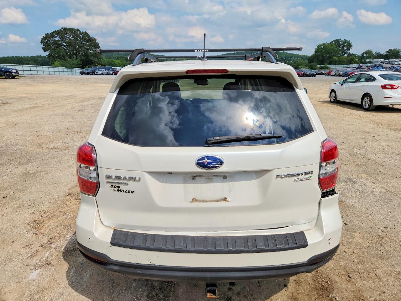 2015 Subaru Forester 2.5i Limited White vin: JF2SJAHC0FH444775