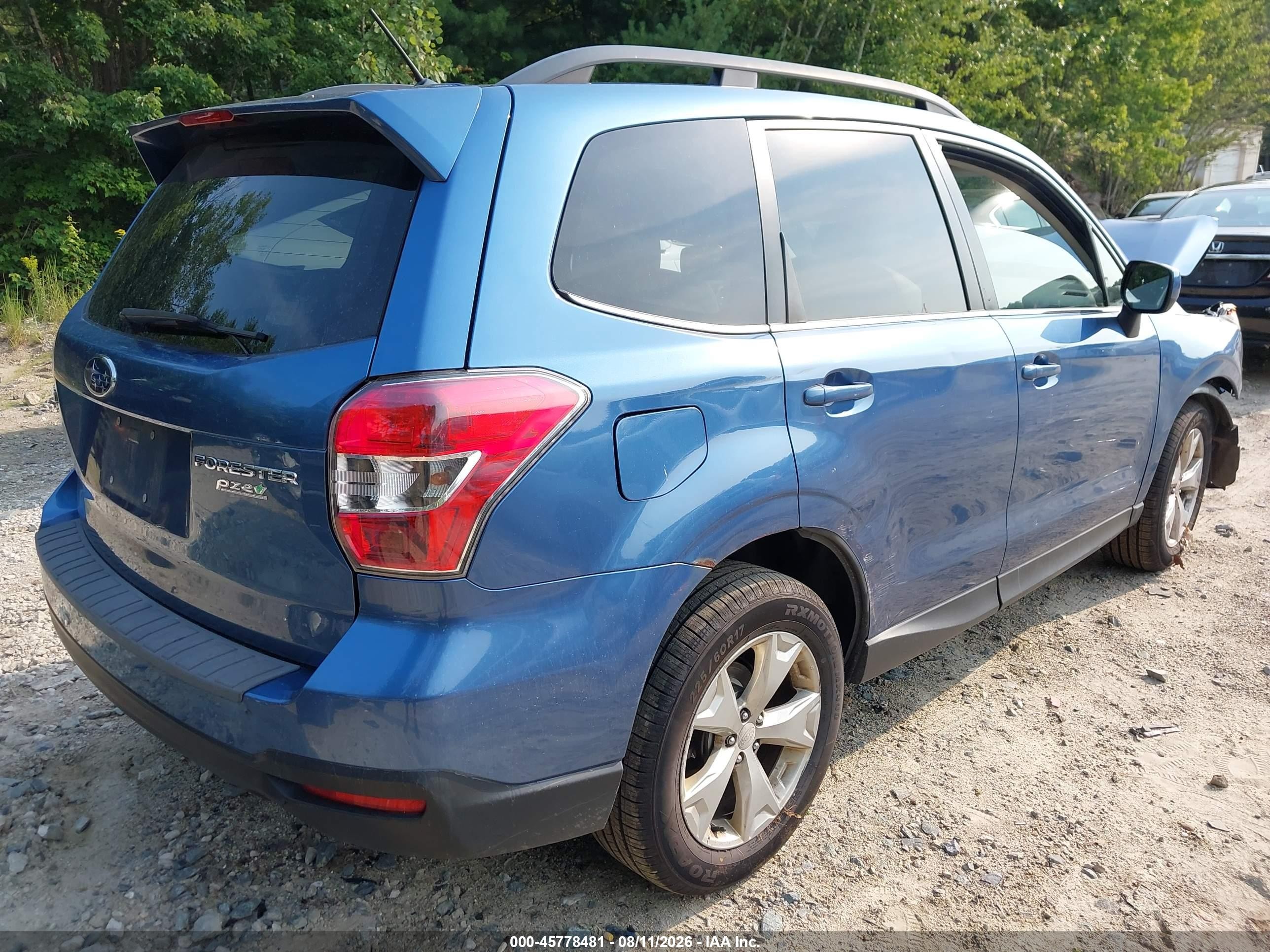 2015 Subaru Forester 2.5i Limited Blue vin: JF2SJAHC0FH451581