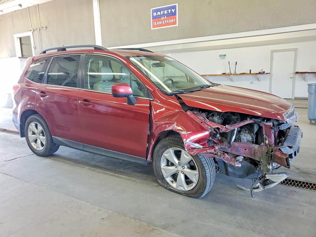 2015 Subaru Forester 2.5i Limited Red vin: JF2SJAHC0FH552944