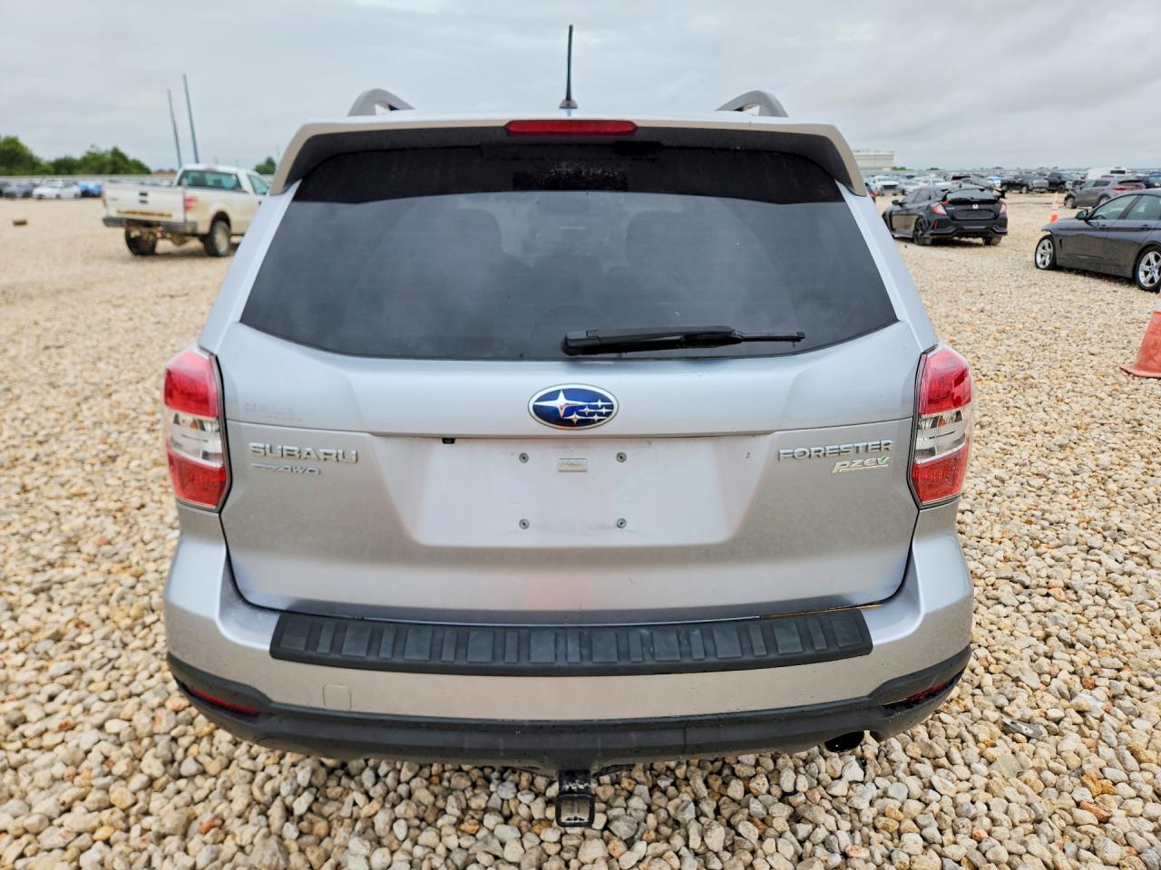 2015 Subaru Forester 2.5i Limited Серебряный vin: JF2SJAHC0FH598631