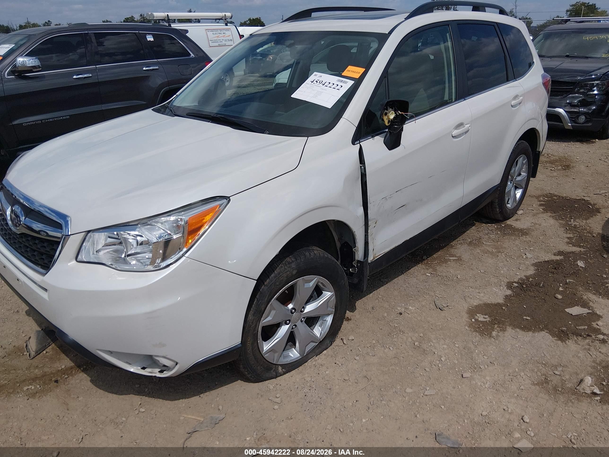 2015 Subaru Forester 2.5i Limited White vin: JF2SJAHC0FH811822