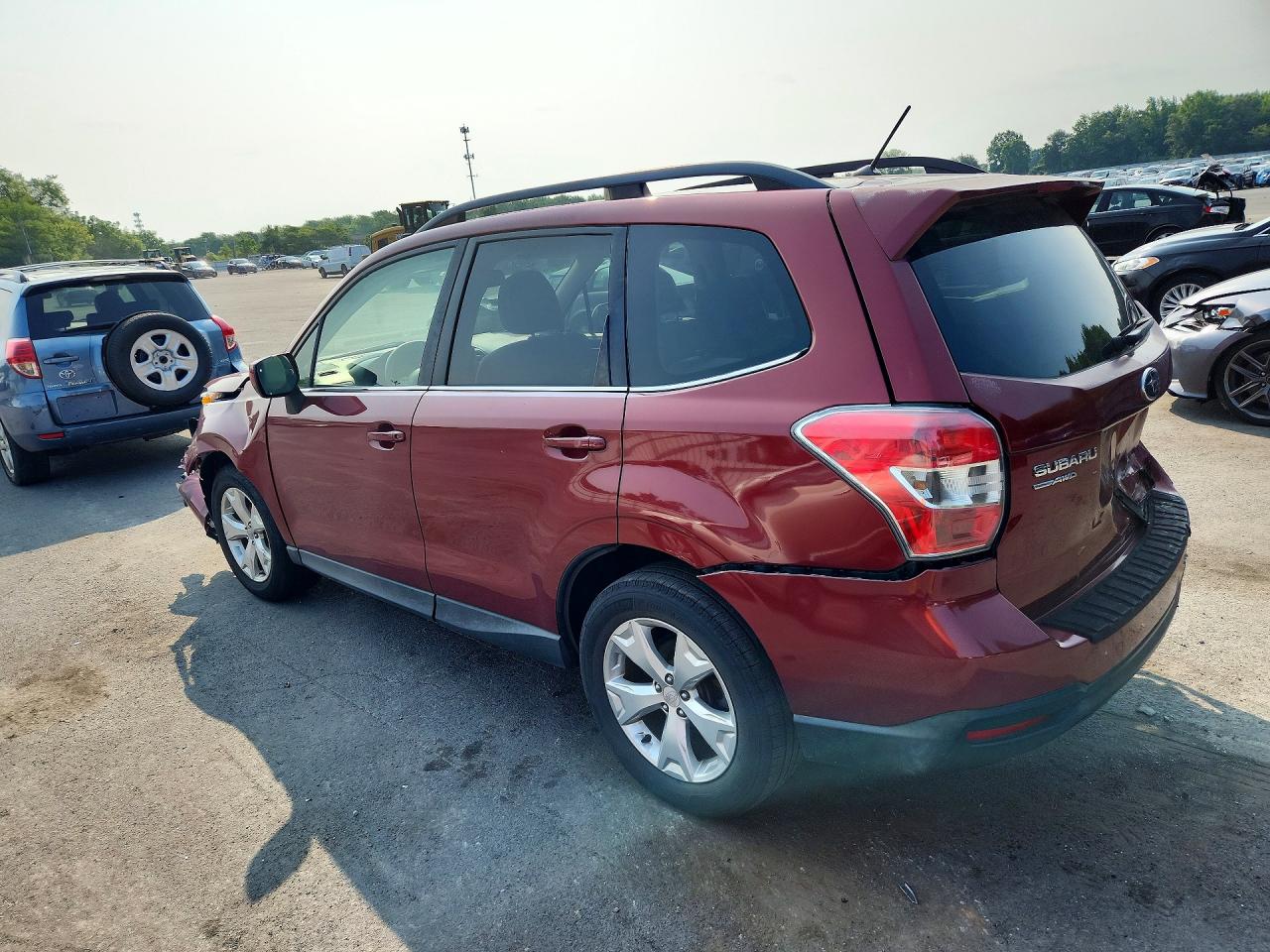 2015 Subaru Forester 2.5i Limited Red vin: JF2SJAHC0FH820035