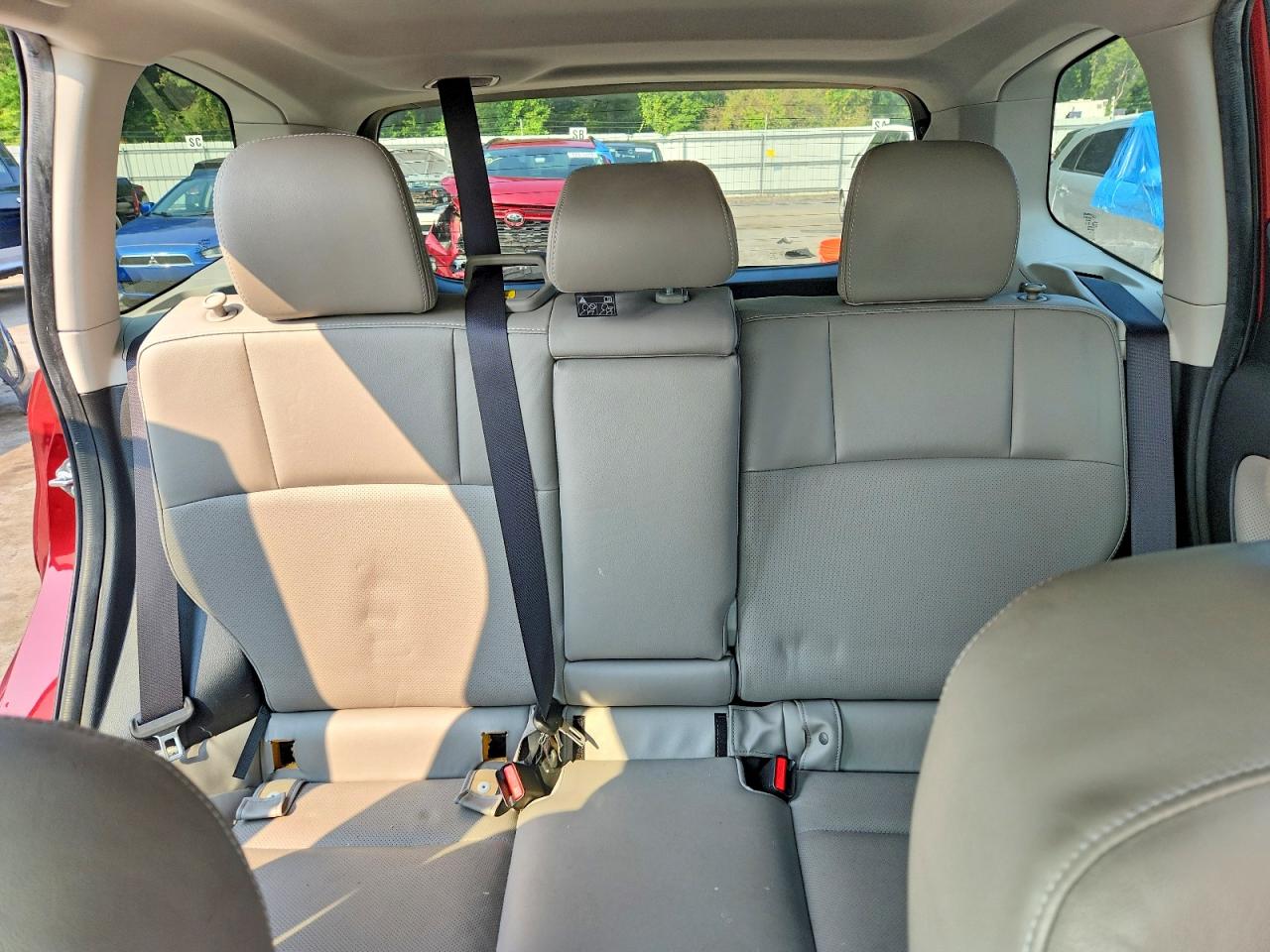 2015 Subaru Forester 2.5i Limited Red vin: JF2SJAHC0FH820035