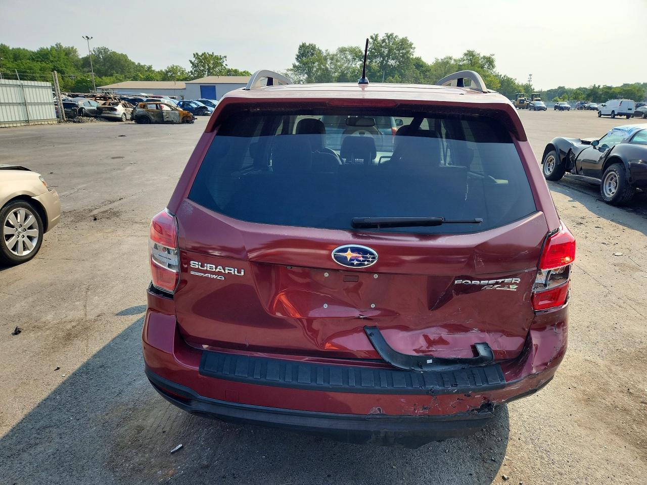 2015 Subaru Forester 2.5i Limited Red vin: JF2SJAHC0FH820035