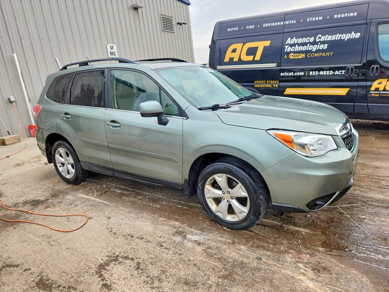 2014 Subaru Forester 2.5i Limited Green vin: JF2SJAHC1EH432911