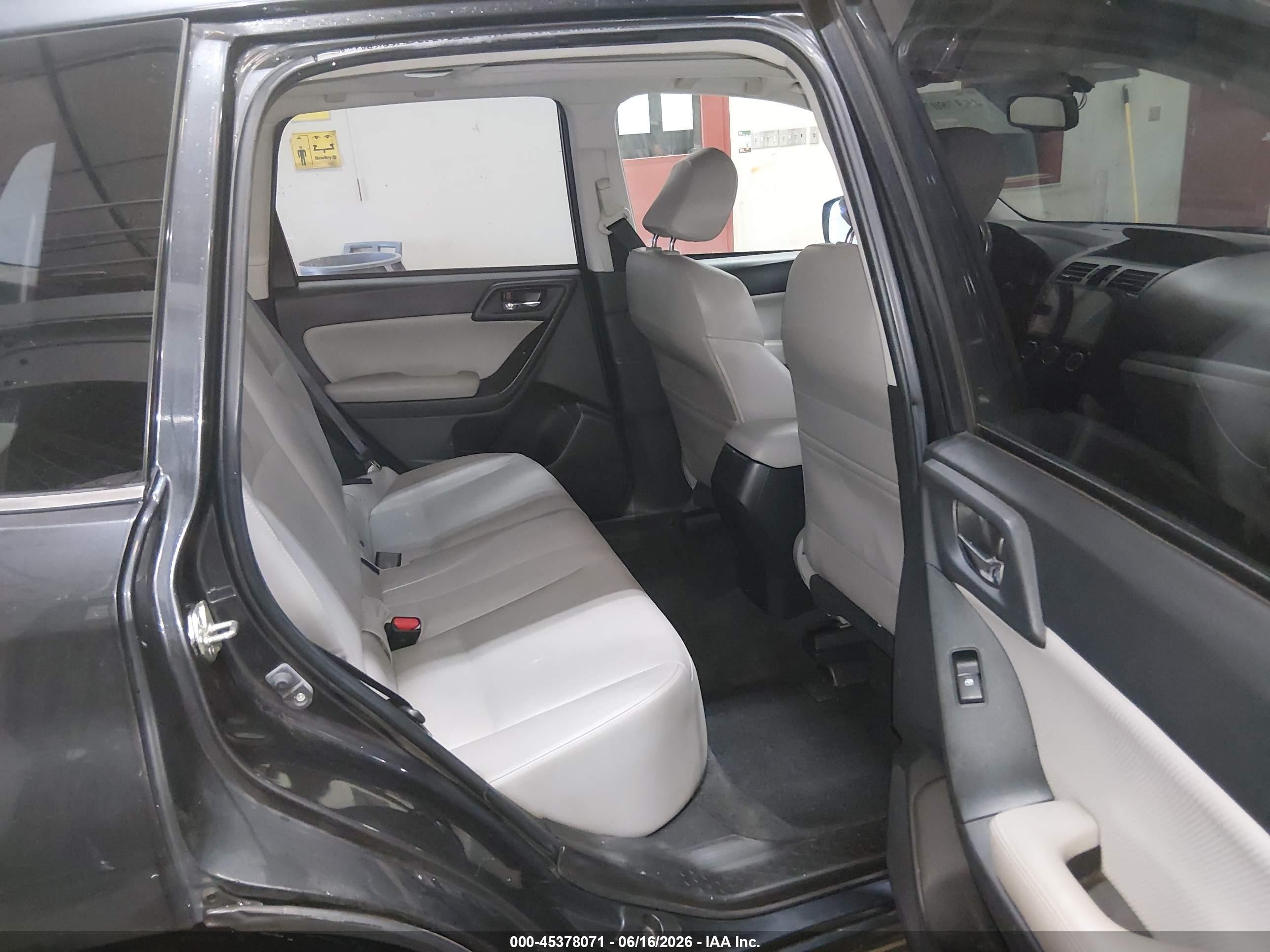 2014 Subaru Forester 2.5i Limited Черный vin: JF2SJAHC1EH459087