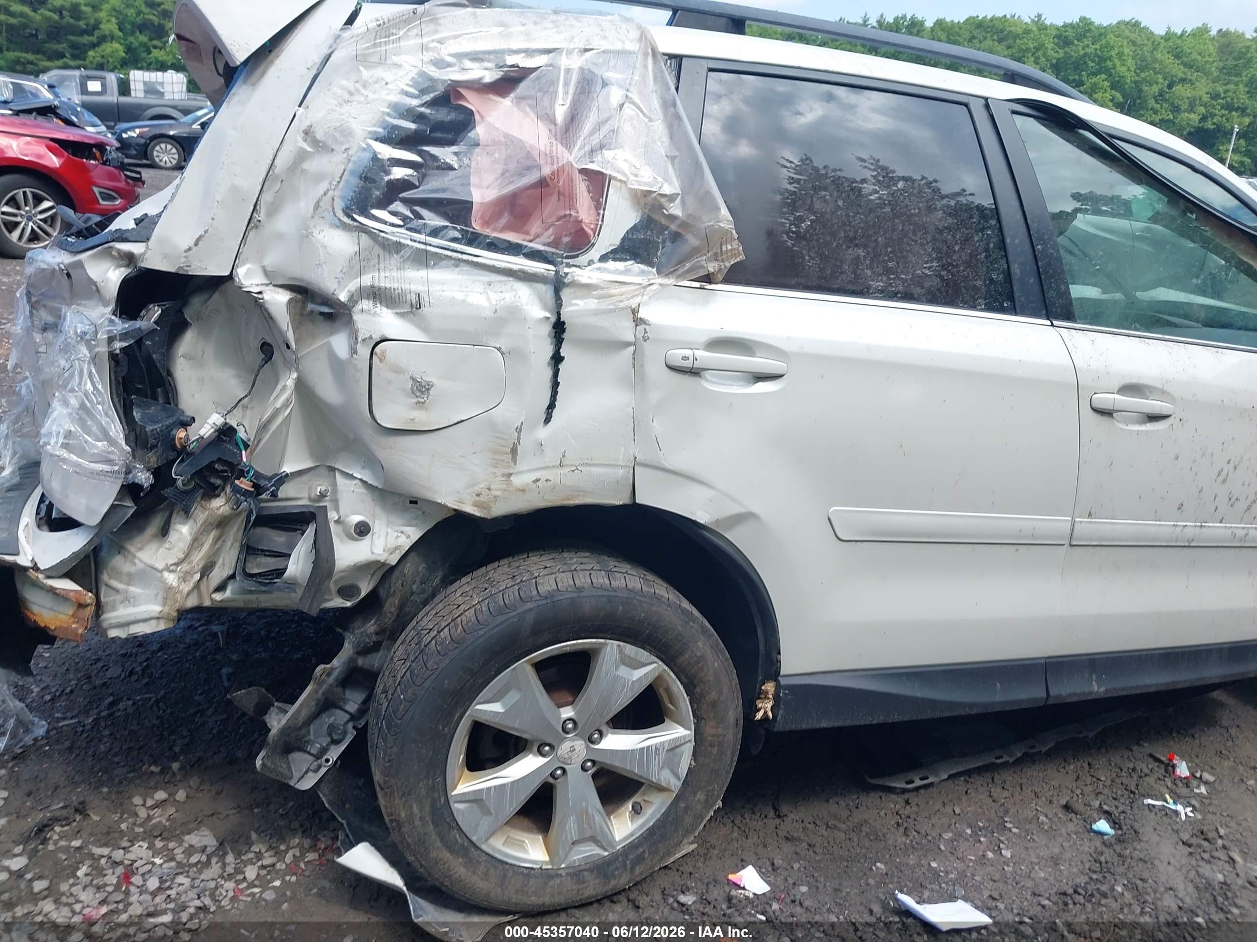 2014 Subaru Forester 2.5i Limited vin: JF2SJAHC1EH462085