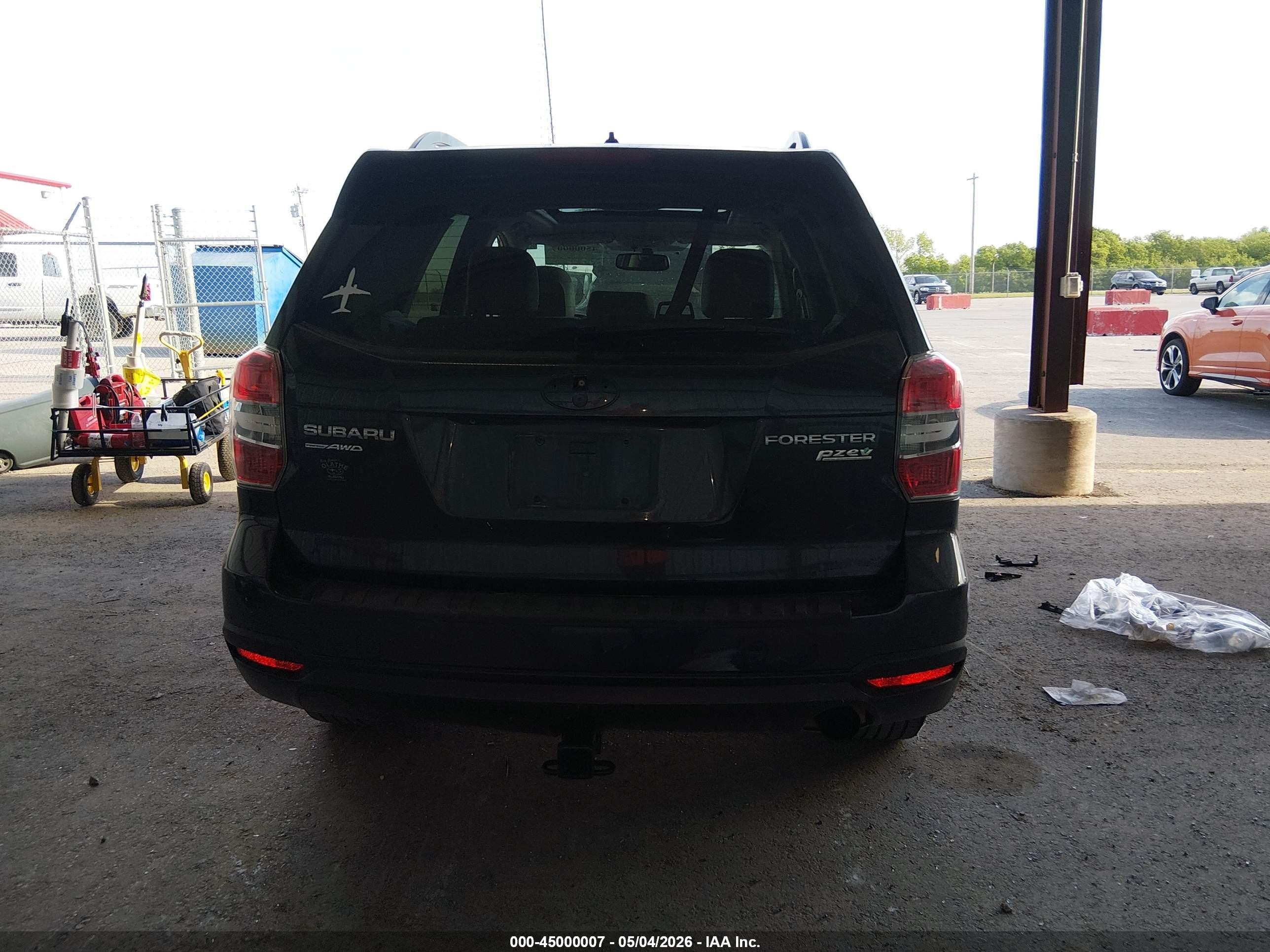 2014 Subaru Forester 2.5i Limited Black vin: JF2SJAHC1EH518705