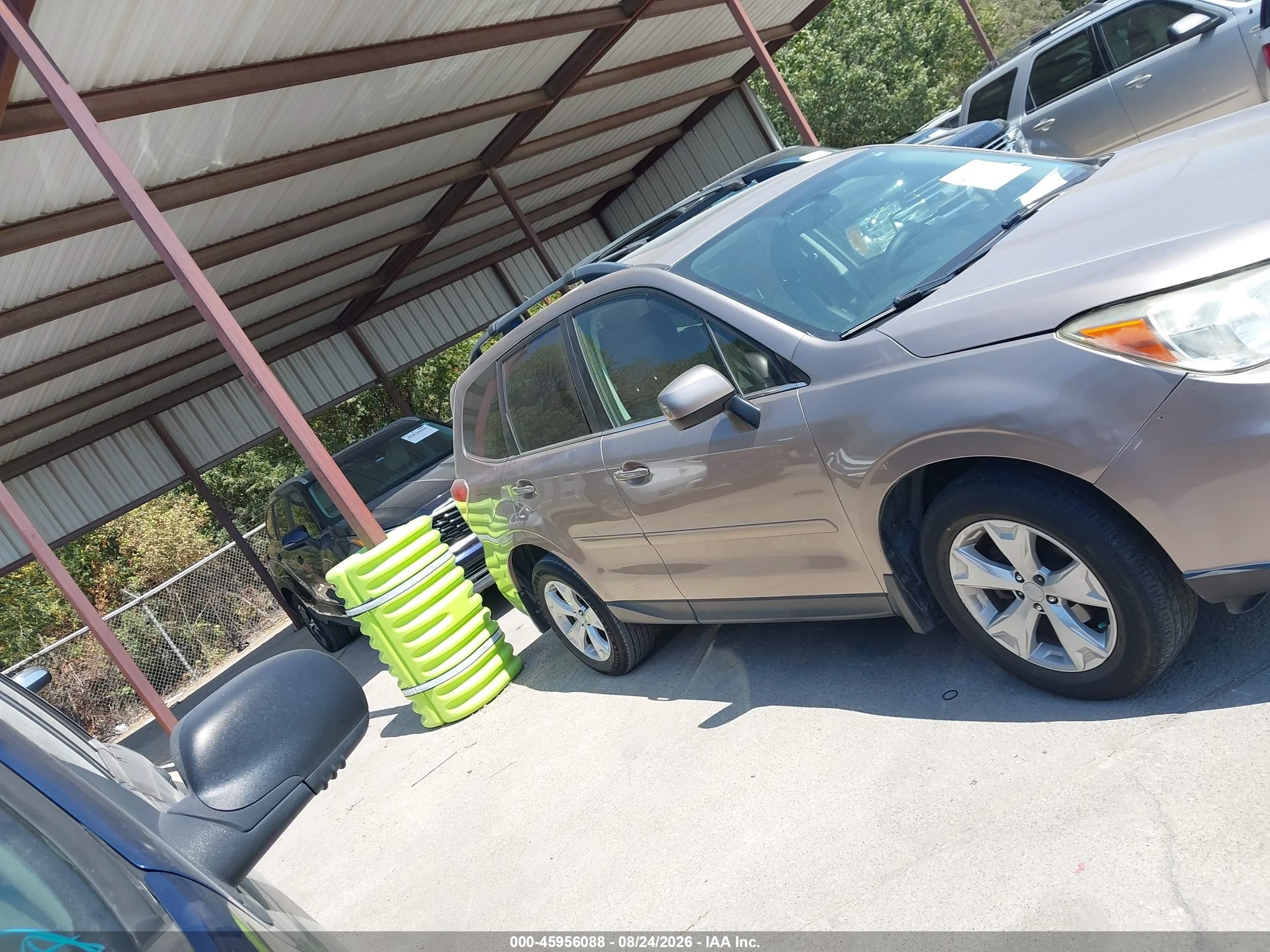 2014 Subaru Forester 2.5i Limited Бежевый vin: JF2SJAHC1EH551509