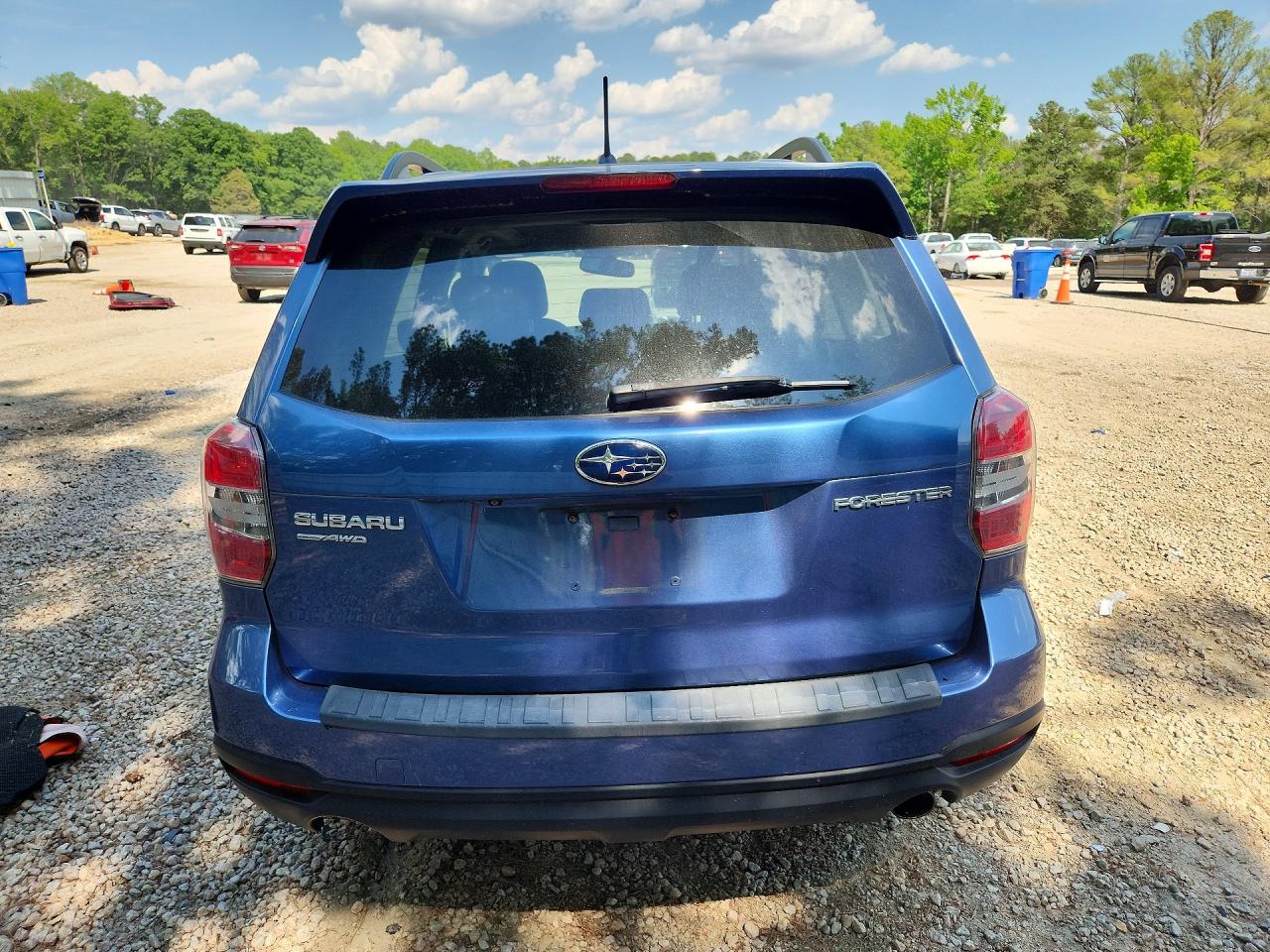 2015 Subaru Forester 2.5i Limited Blue vin: JF2SJAHC1FH428617