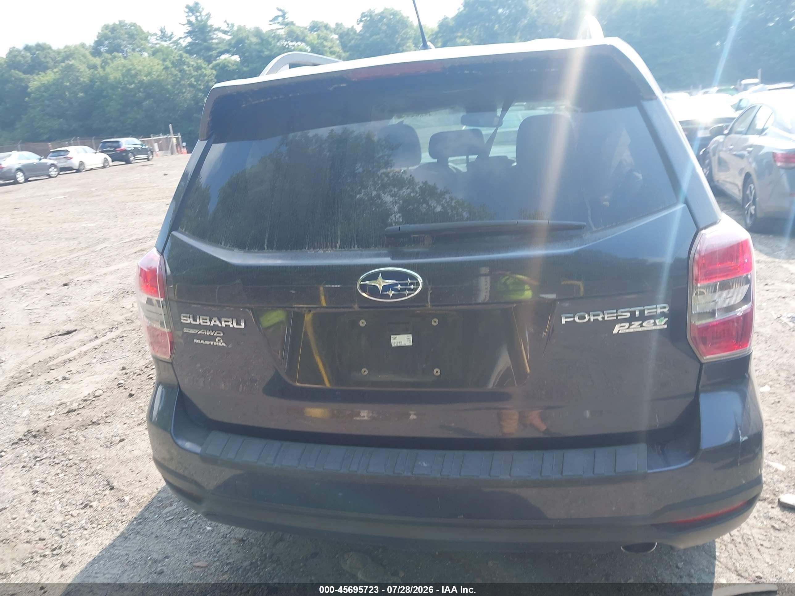 2015 Subaru Forester 2.5i Limited Black vin: JF2SJAHC1FH458863