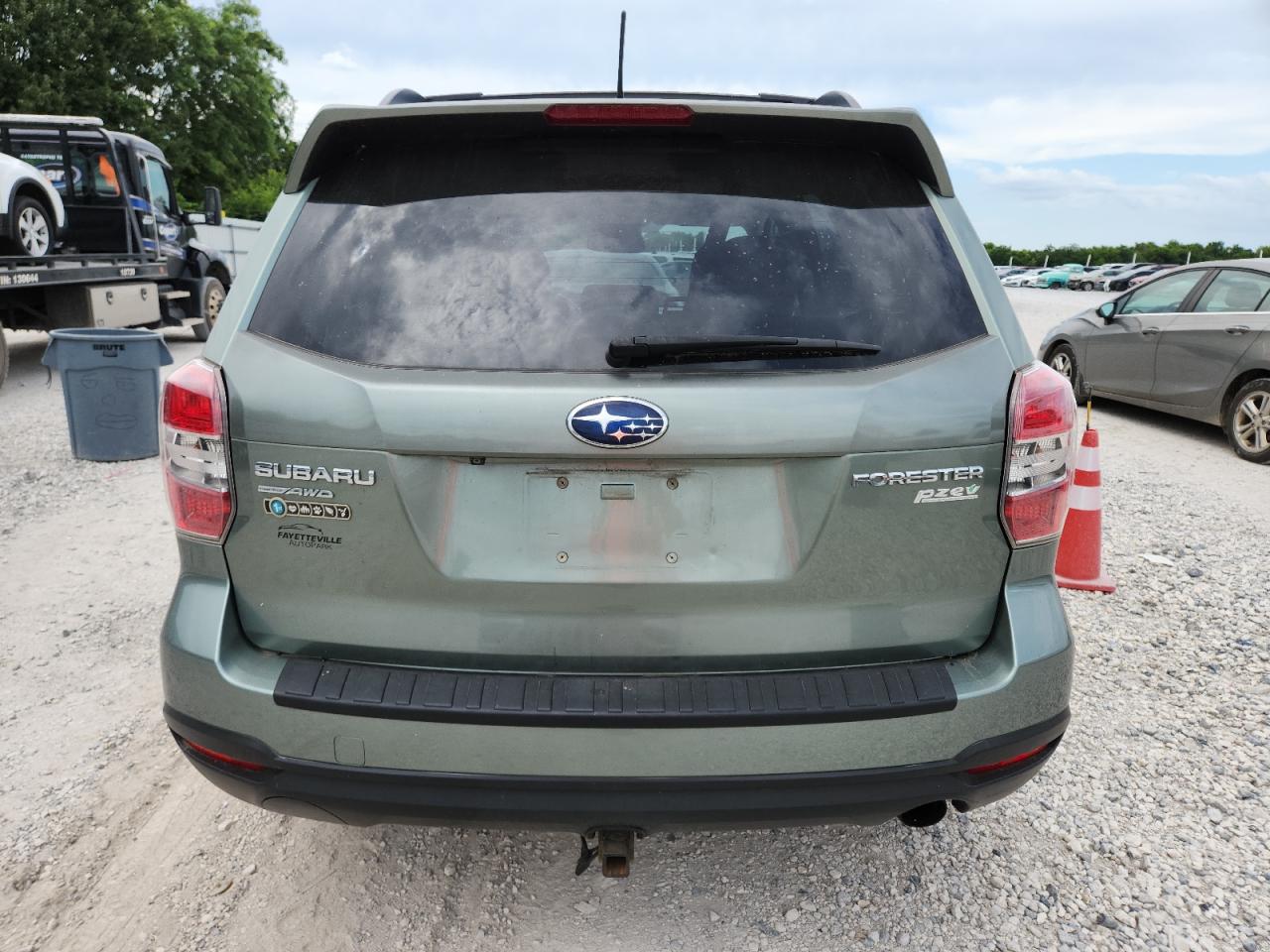 2014 Subaru Forester 2.5i Limited Green vin: JF2SJAHC2EH502707