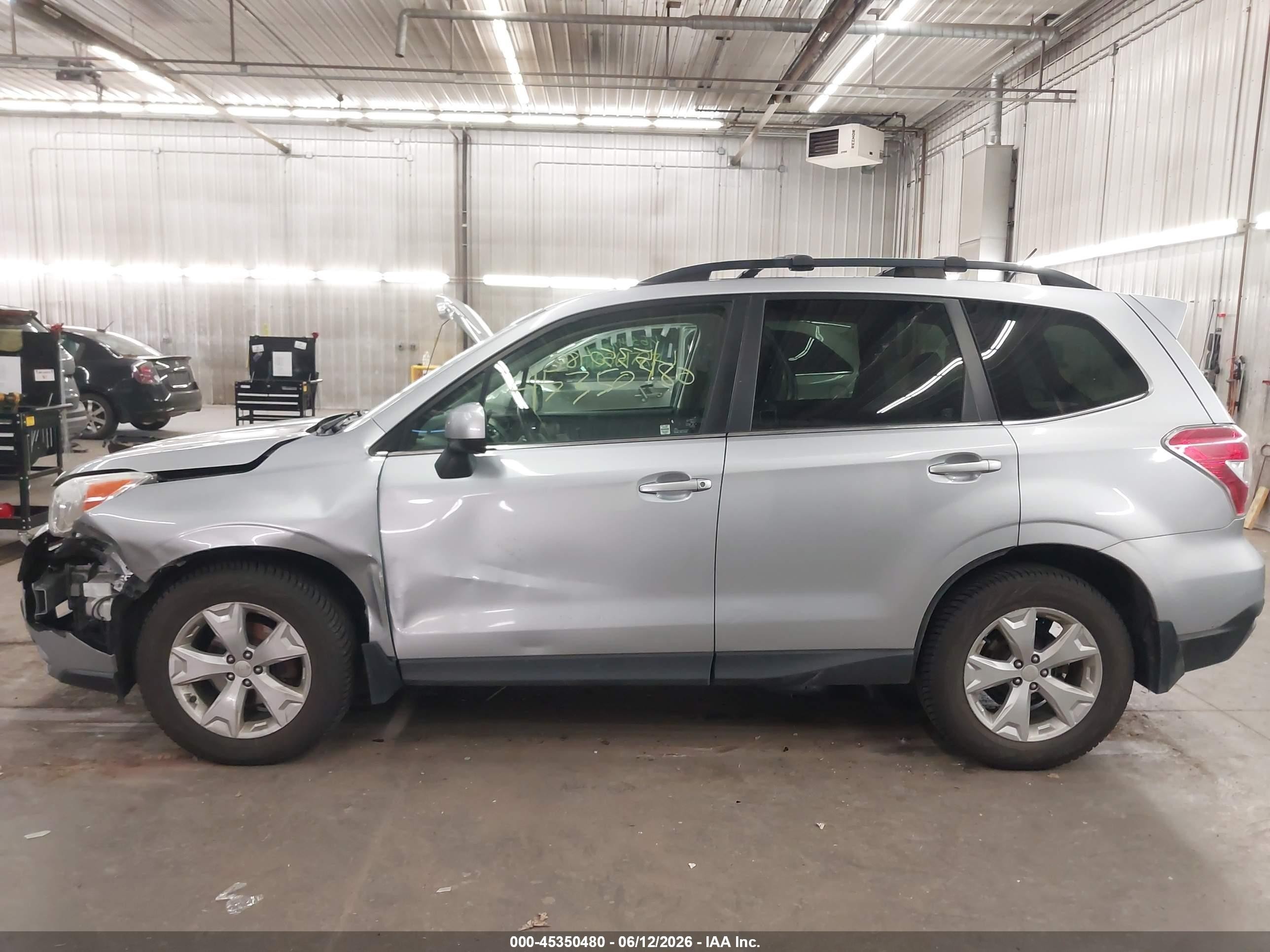 2014 Subaru Forester 2.5i Limited Silver vin: JF2SJAHC2EH535271