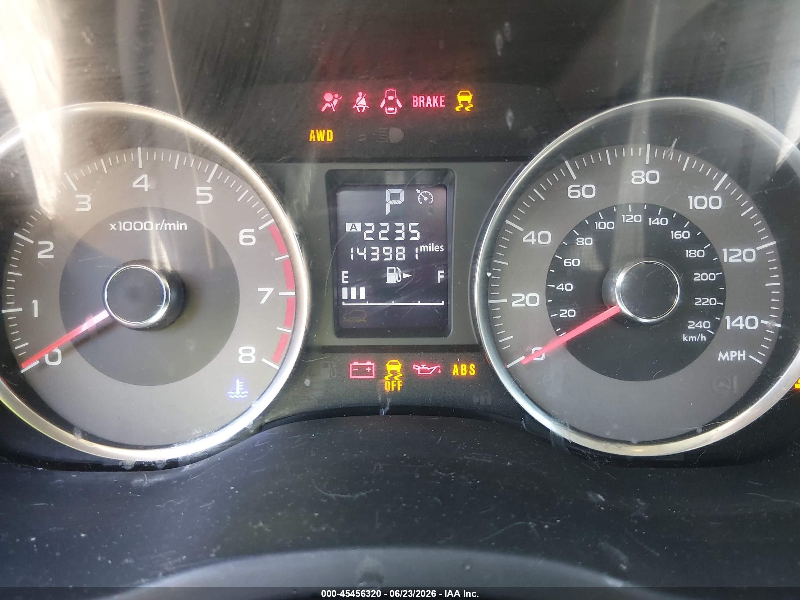 2015 Subaru Forester 2.5i Limited Белый vin: JF2SJAHC2FH415293