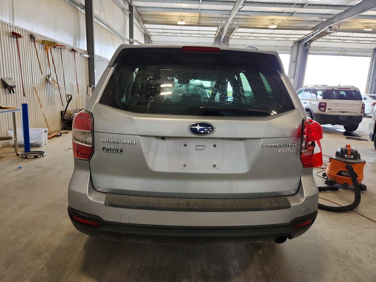 2015 Subaru Forester 2.5i Limited Gray vin: JF2SJAHC2FH481004