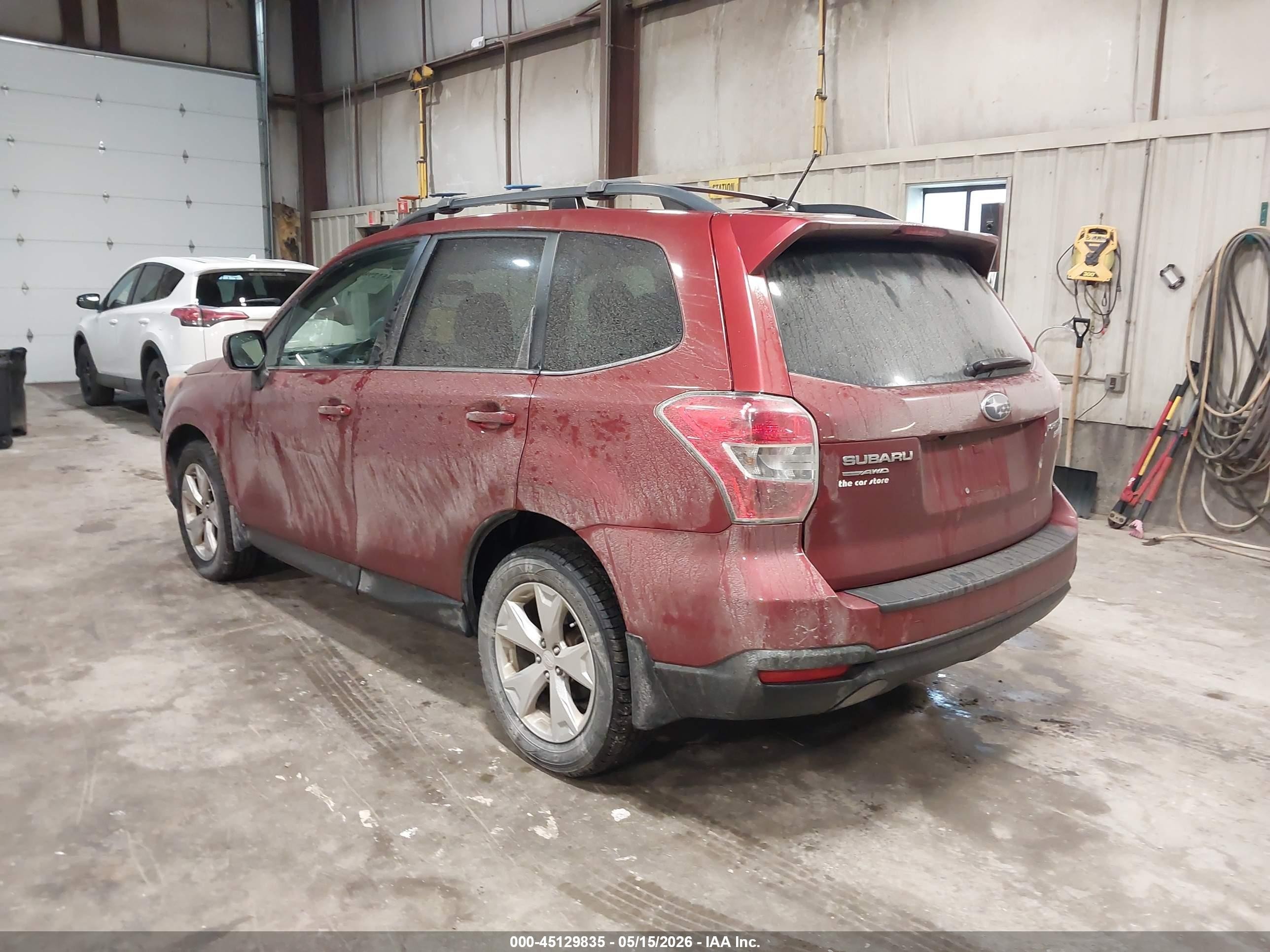 2015 Subaru Forester 2.5i Limited Красный vin: JF2SJAHC2FH557207