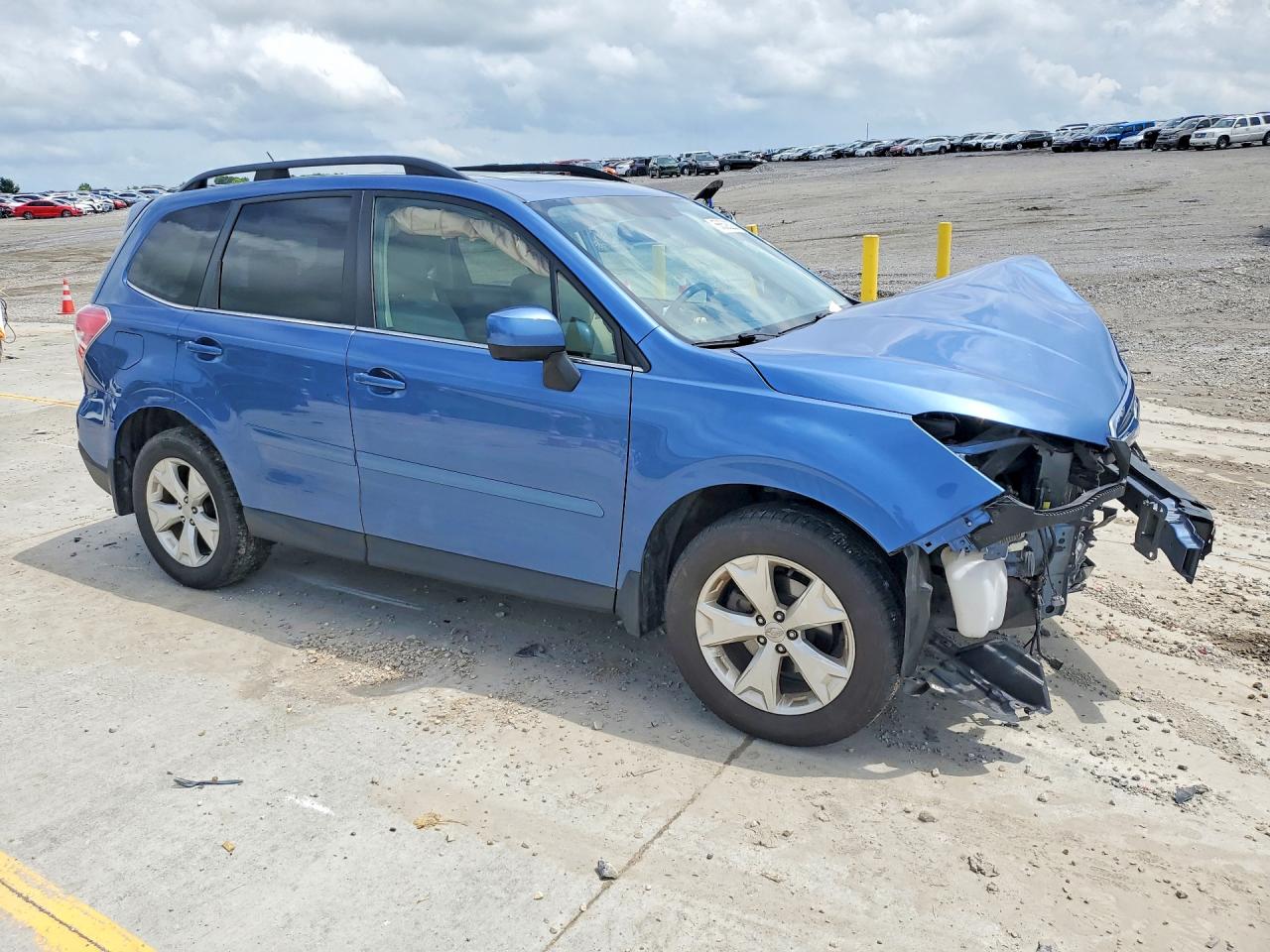 2015 Subaru Forester 2.5i Limited Blue vin: JF2SJAHC2FH803902
