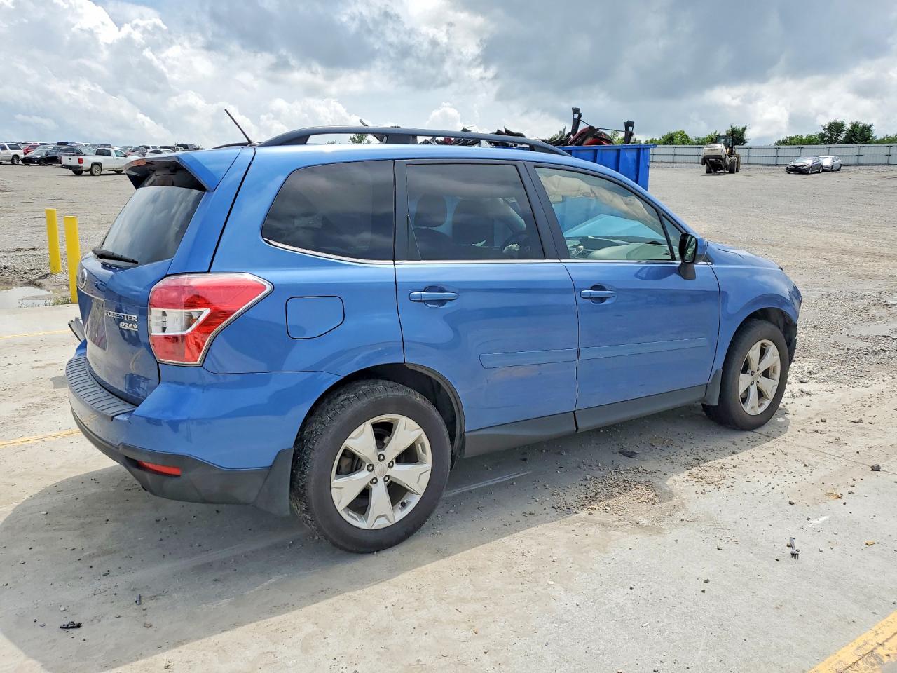 2015 Subaru Forester 2.5i Limited Blue vin: JF2SJAHC2FH803902