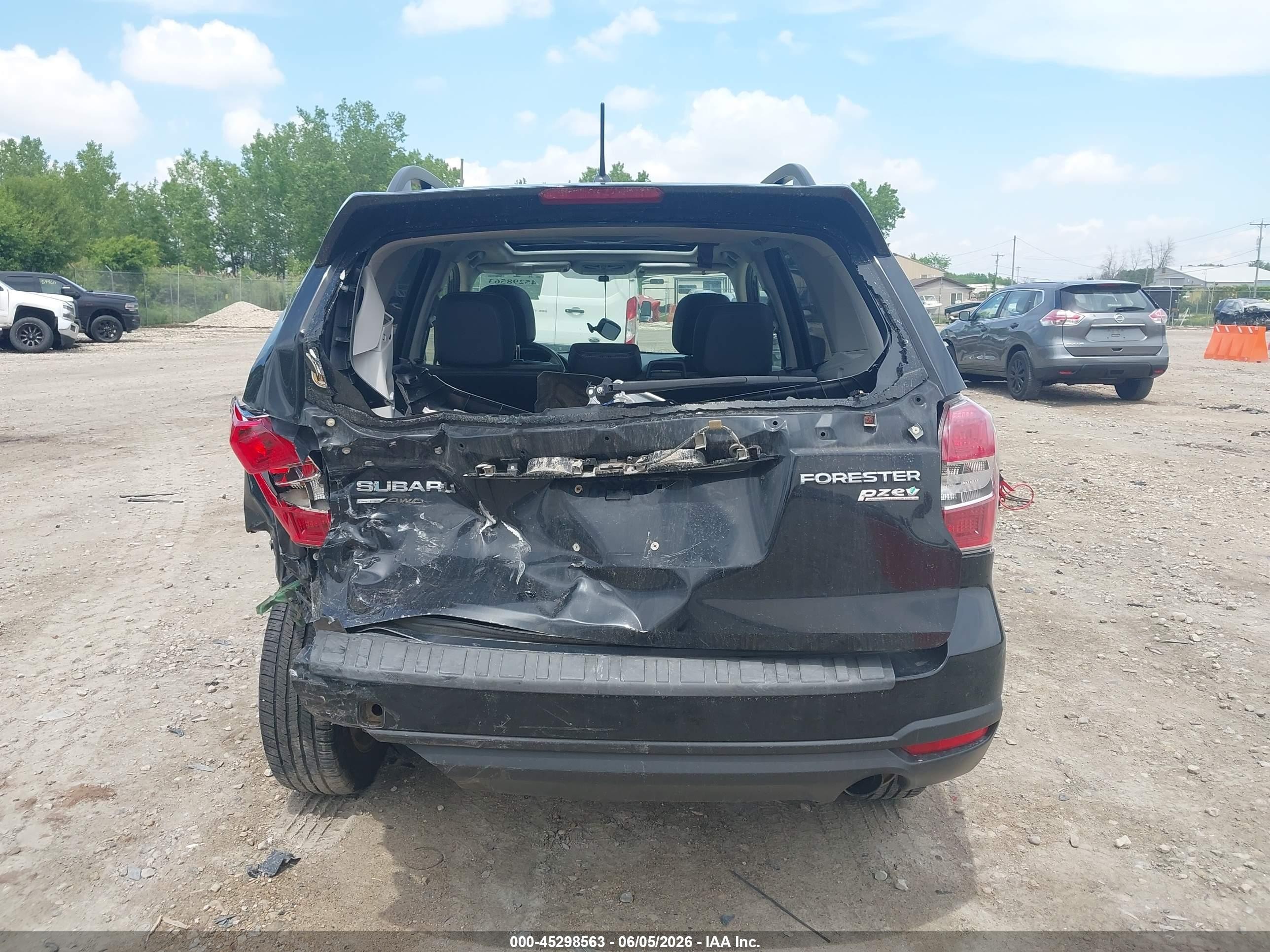 2014 Subaru Forester 2.5i Limited Black vin: JF2SJAHC3EH454425