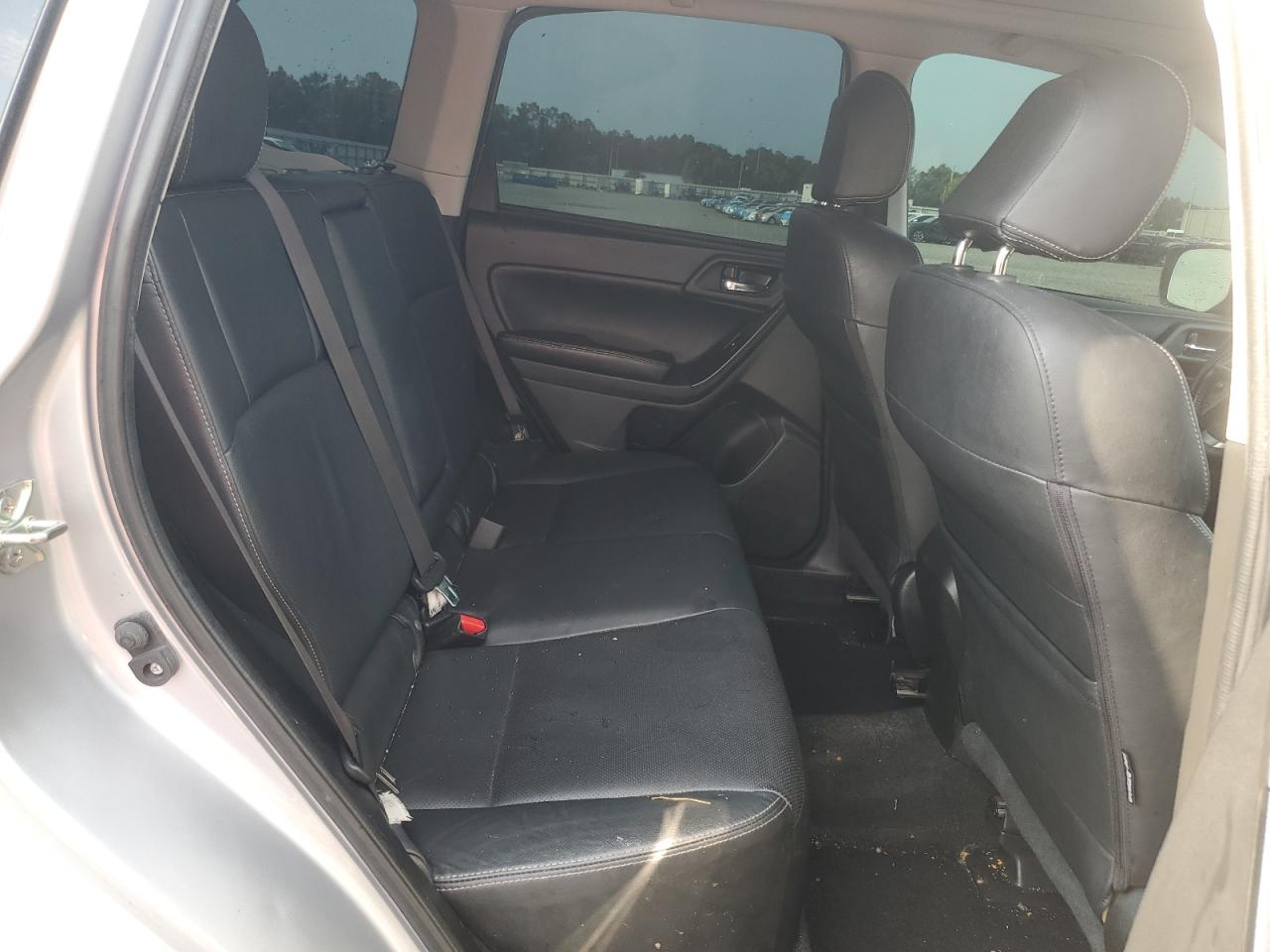 2014 Subaru Forester 2.5i Limited Silver vin: JF2SJAHC3EH458846