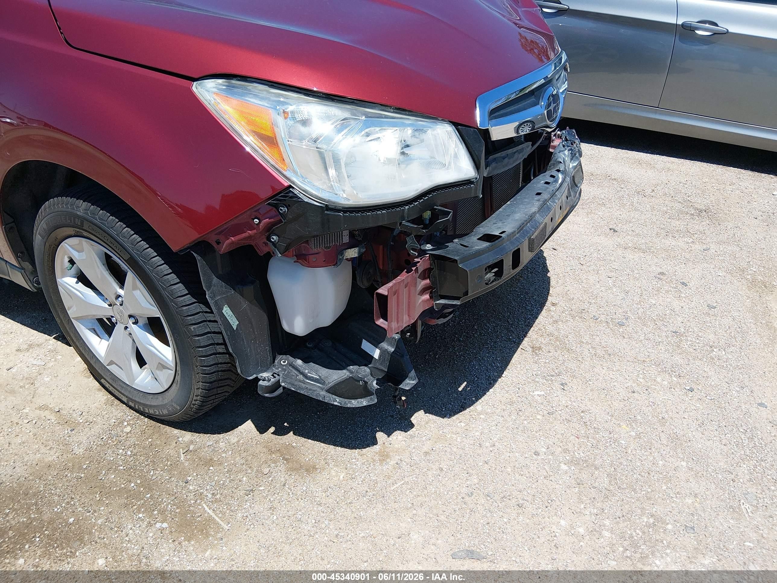 2015 Subaru Forester 2.5i Limited Red vin: JF2SJAHC3FH451655