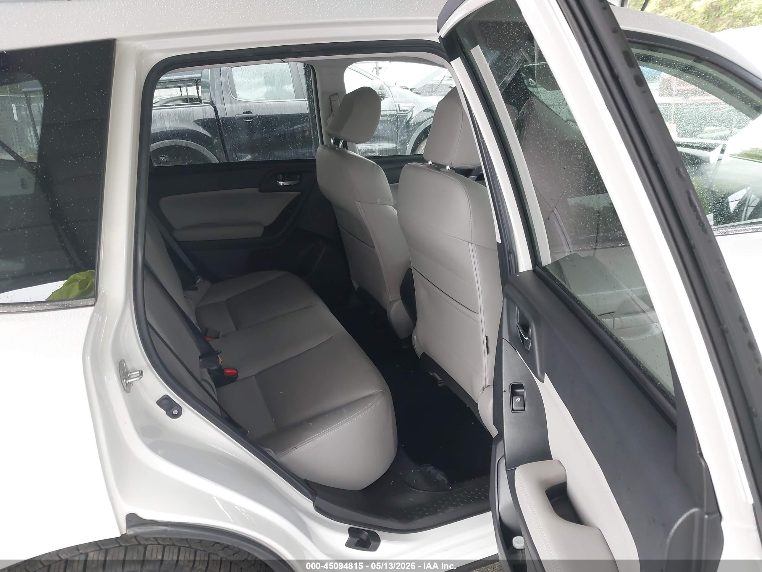 2015 Subaru Forester 2.5i Limited White vin: JF2SJAHC3FH814486