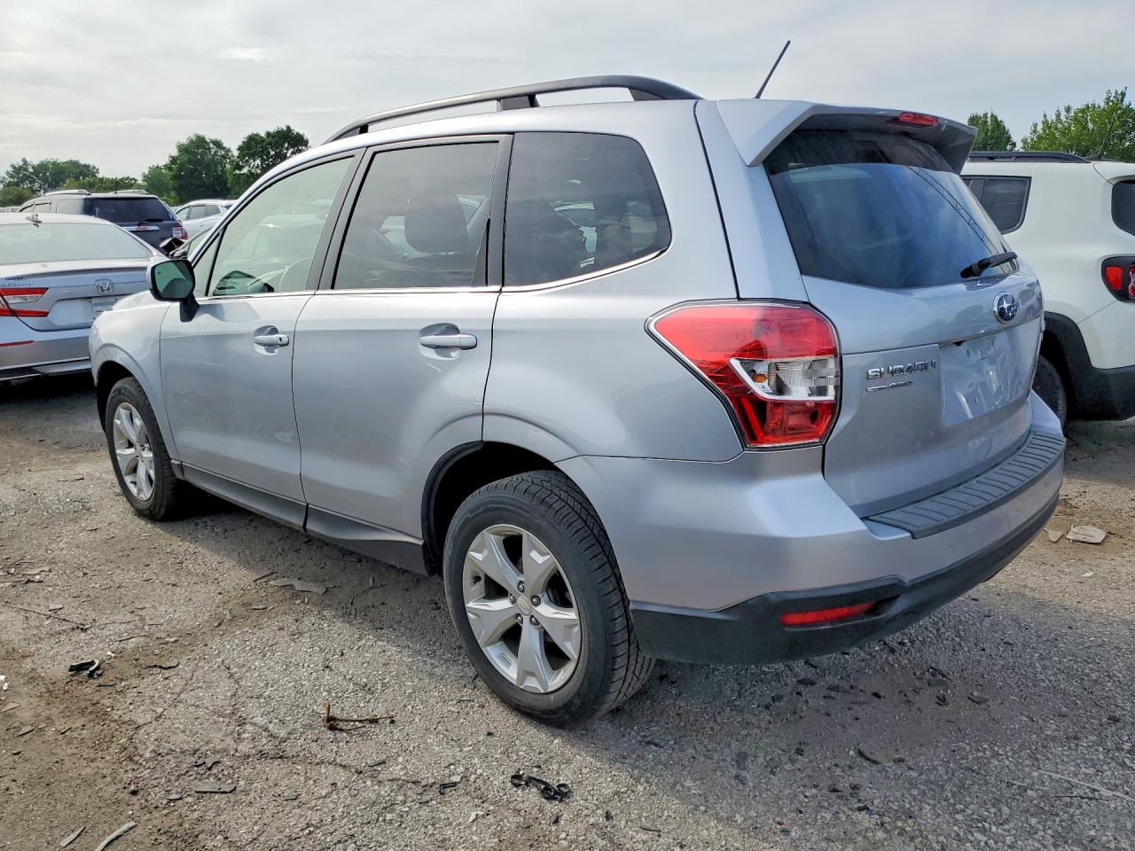 2015 Subaru Forester 2.5i Limited Silver vin: JF2SJAHC3FH825620