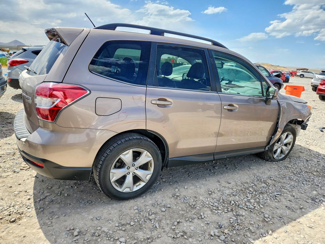 2015 Subaru Forester 2.5i Limited Tan vin: JF2SJAHC4FH410211