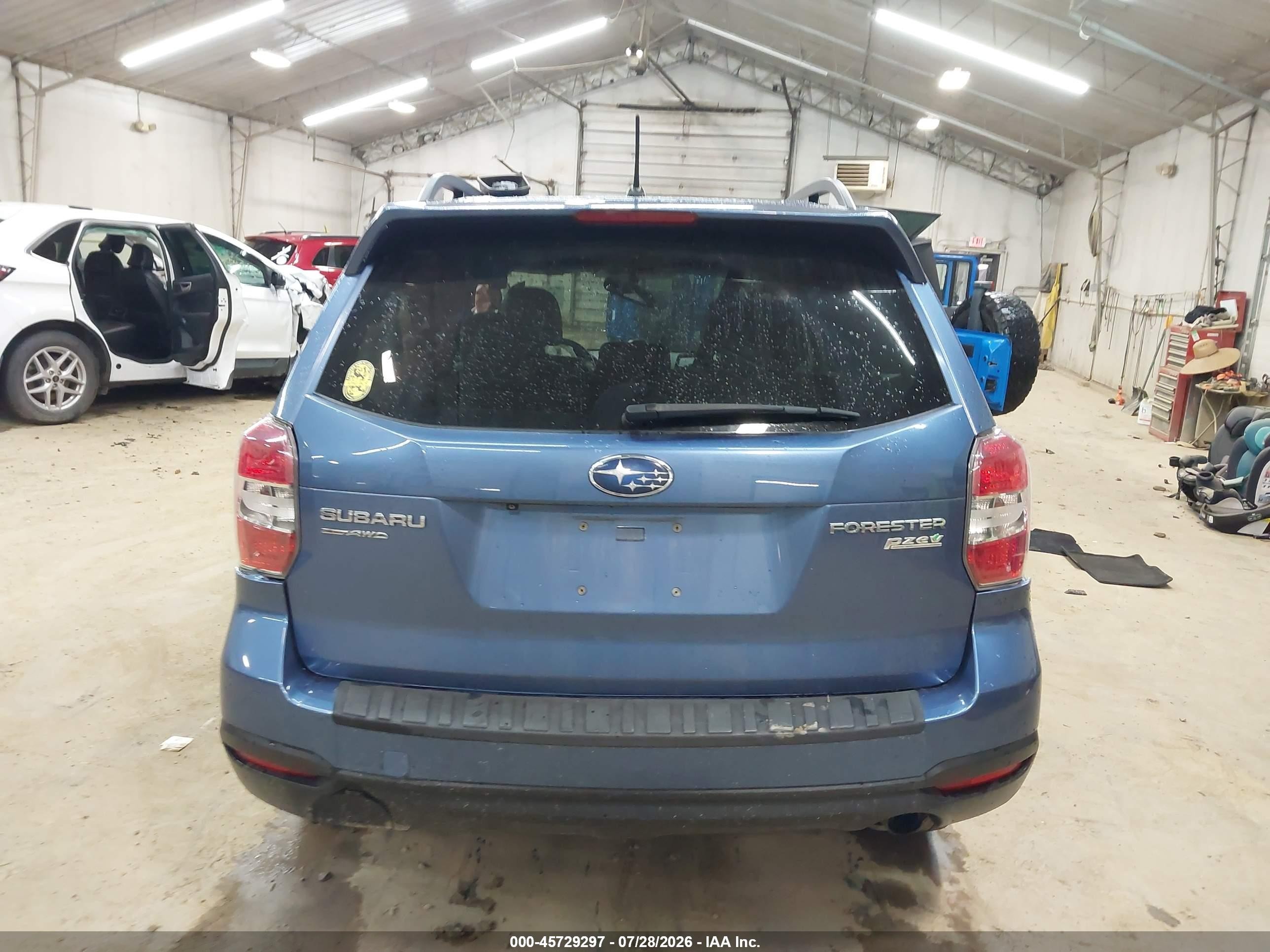 2015 Subaru Forester 2.5i Limited Blue vin: JF2SJAHC4FH431155