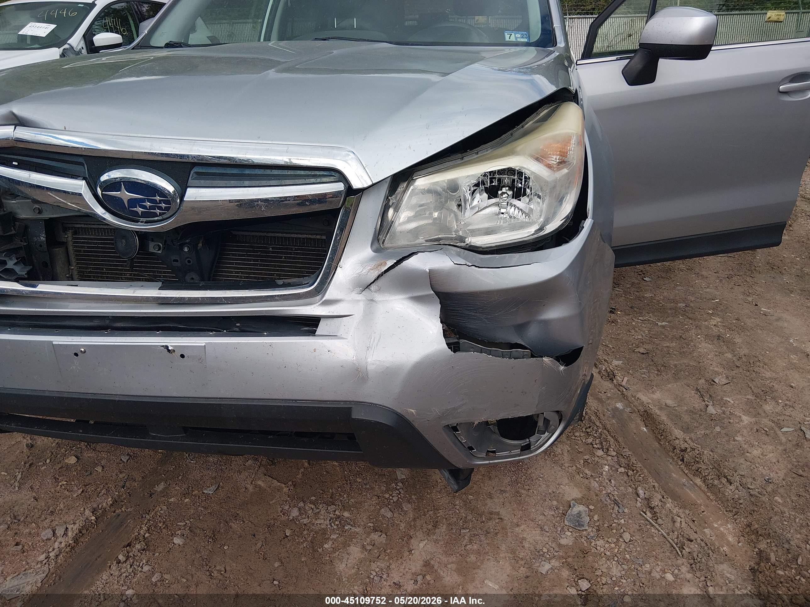 2015 Subaru Forester 2.5i Limited Silver vin: JF2SJAHC4FH439188